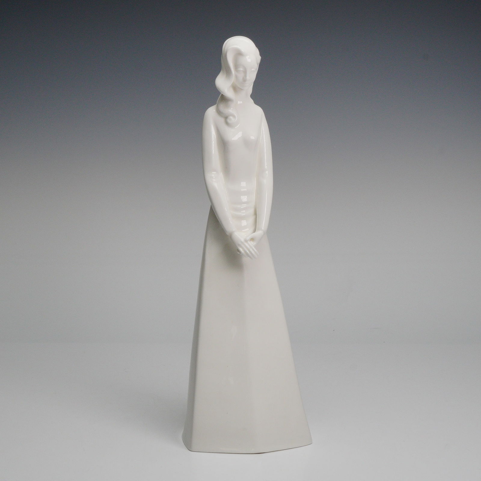 Royal Doulton Figurine, Contemplation HN2213 (1 of 5)