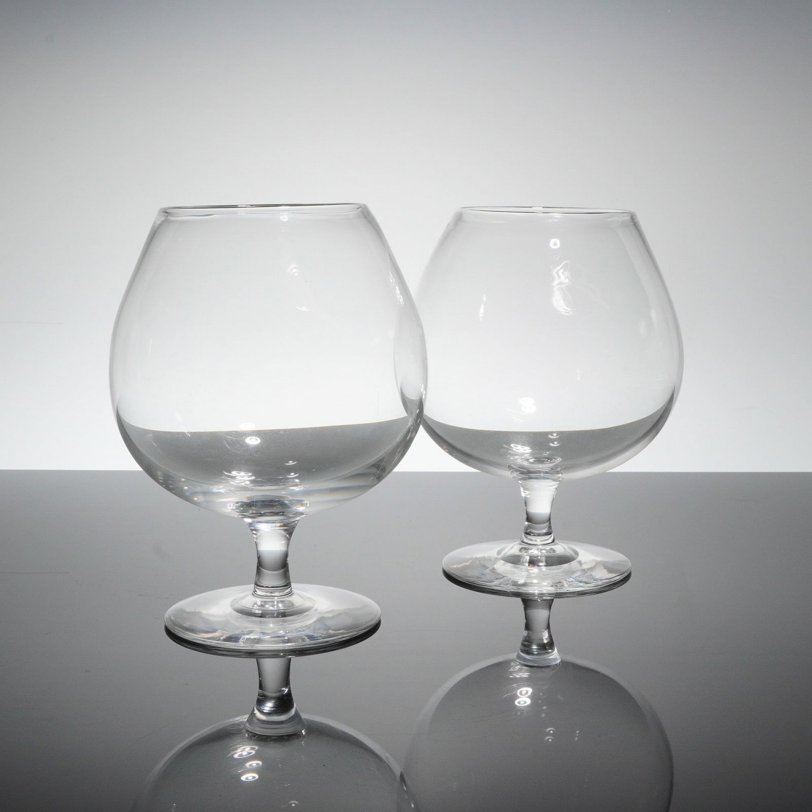 A Pair of Contemporary Clear Glass Brandy Snifter Glasses Etched 'Staar' (1 of 5)
