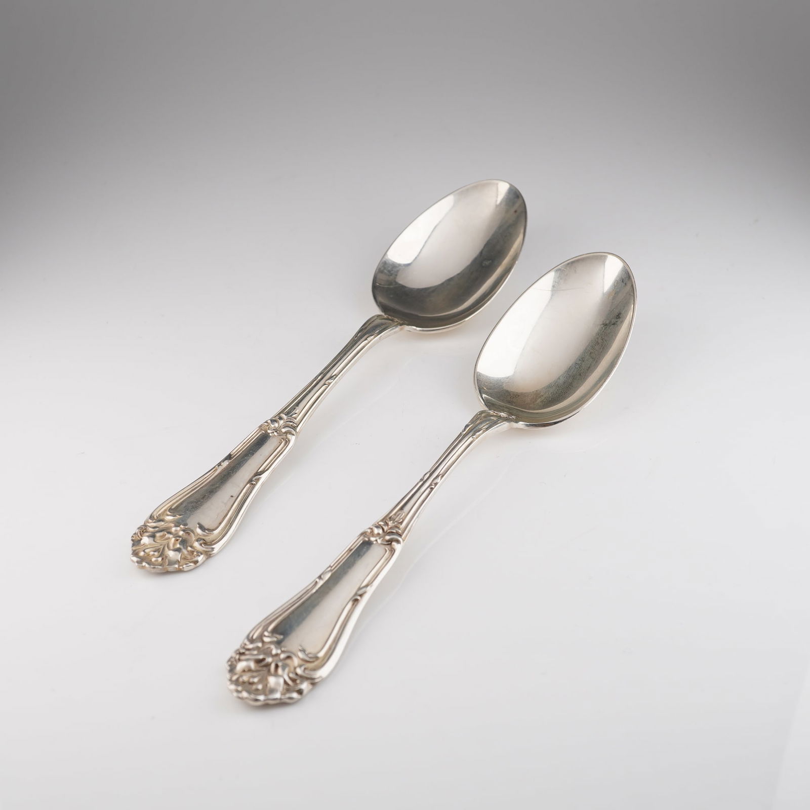 A Pair of Amston Sterling Silver Gladstone Pattern Spoons (1 of 4)