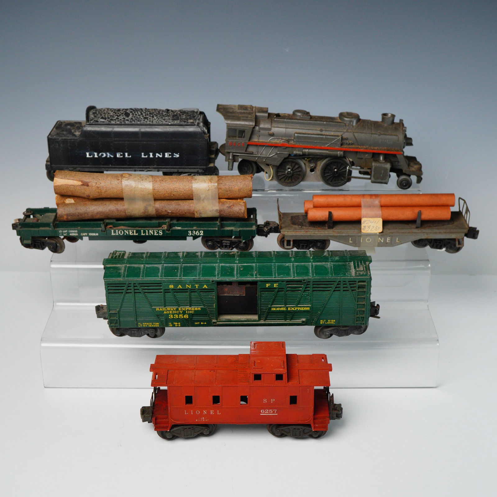 6pc Lionel Model Railroad Components MPC and Postwar Era (1 of 3)