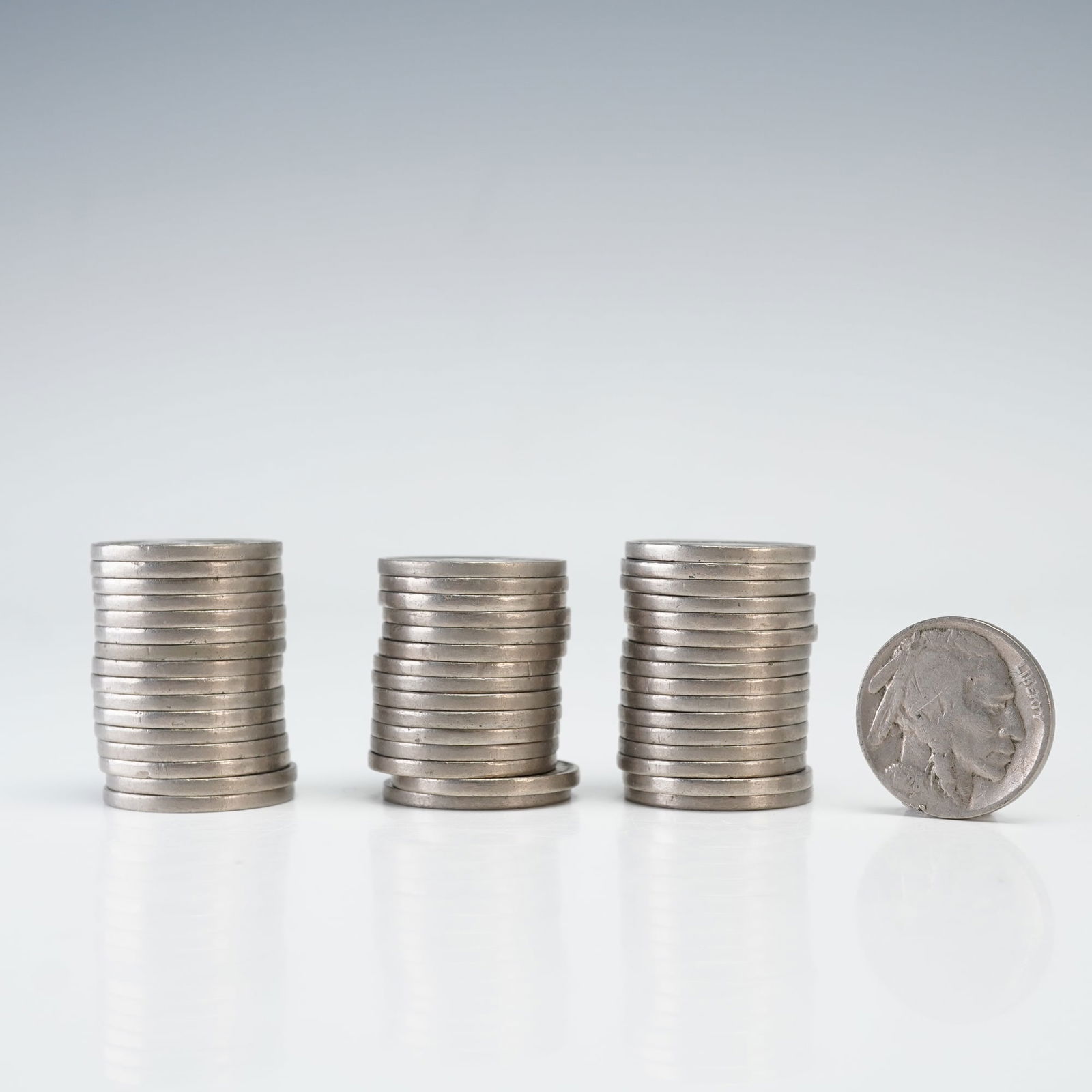 1920s to 1930s Mixed Buffalo Nickels: The obverse features the composite profile of Iron Tail, an Oglala Sioux chief, Two Moons, a Cheyenne chief, and Big Tree, a Kiowa chief. The script is in Latin with the lettering LIBERTY. On the reve