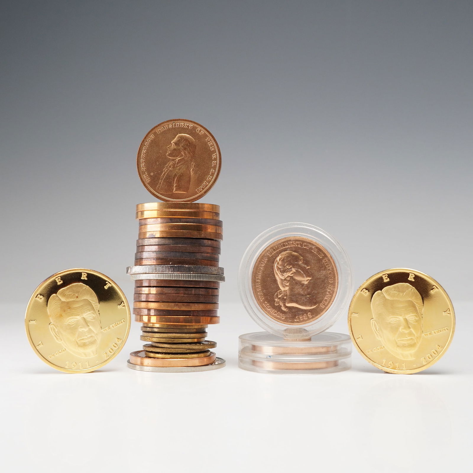 32pc Presidential Commemorative Medals and Coins Lot (1 of 3)