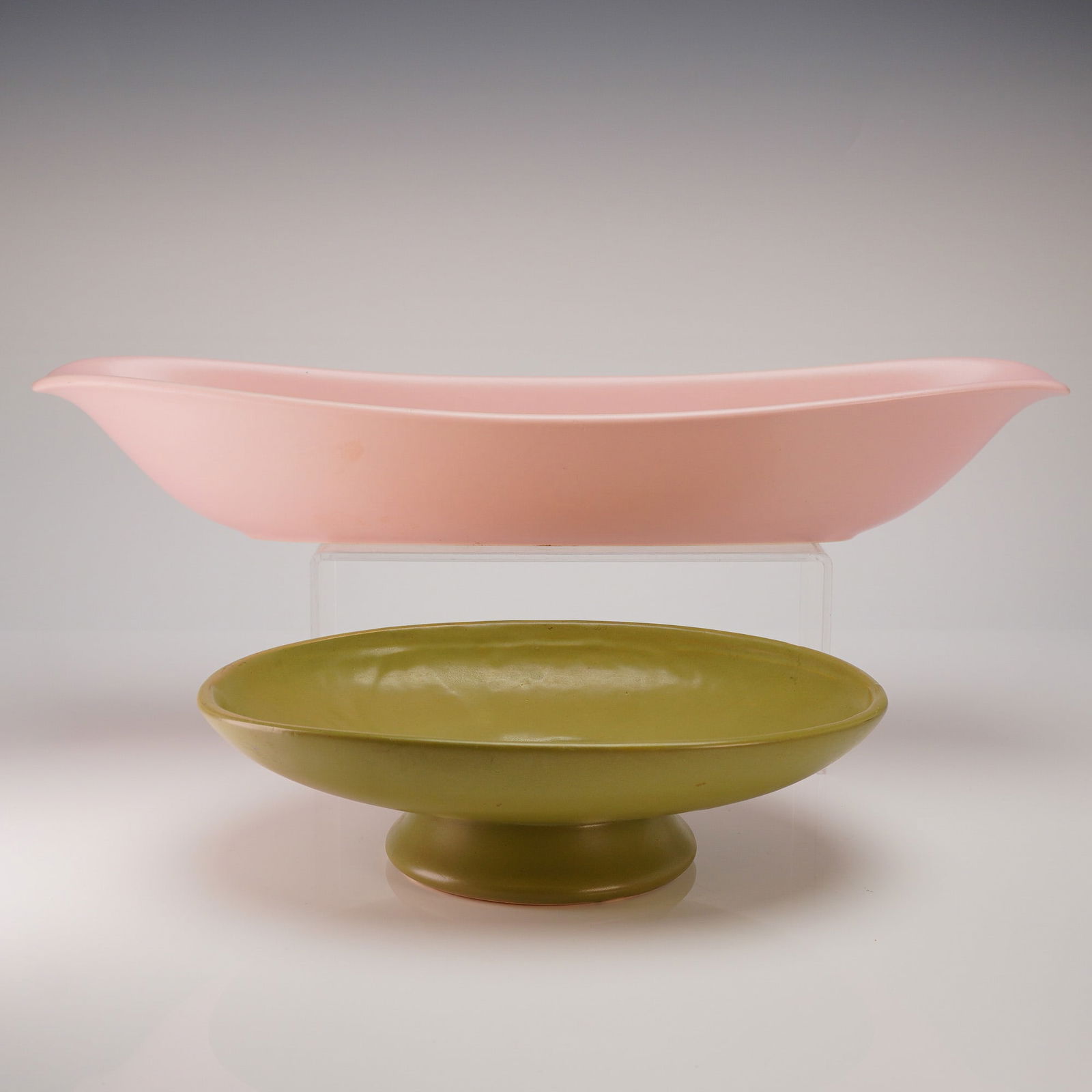 A Pair of Mid-Century Modern Ceramic Centerpiece Bowls Hyalyn and Floraline (1 of 5)