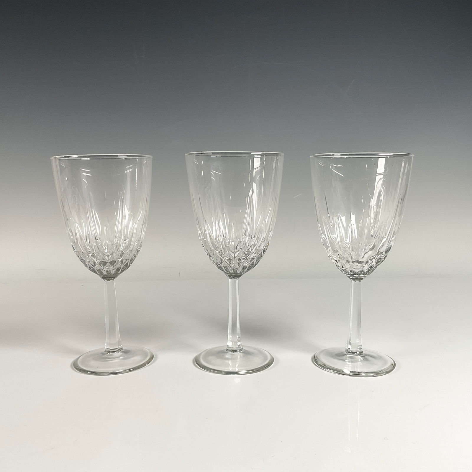 3pc Wine Glasses (1 of 3)