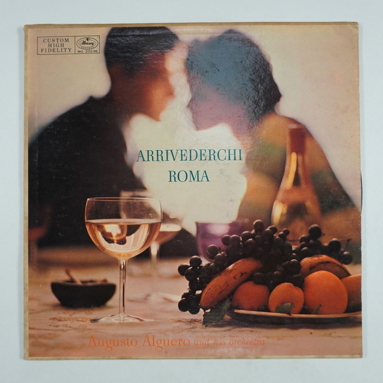 Augusto Alguero and His Orchestra " Arrivederci Roma, Vinyl LP: Original 1958 Mercury Records pressing of Arrivederci Roma by Augusto Alguero and His Orchestra. This album features lush instrumental arrangements of beloved Italian classics, including Funicul?, Fun