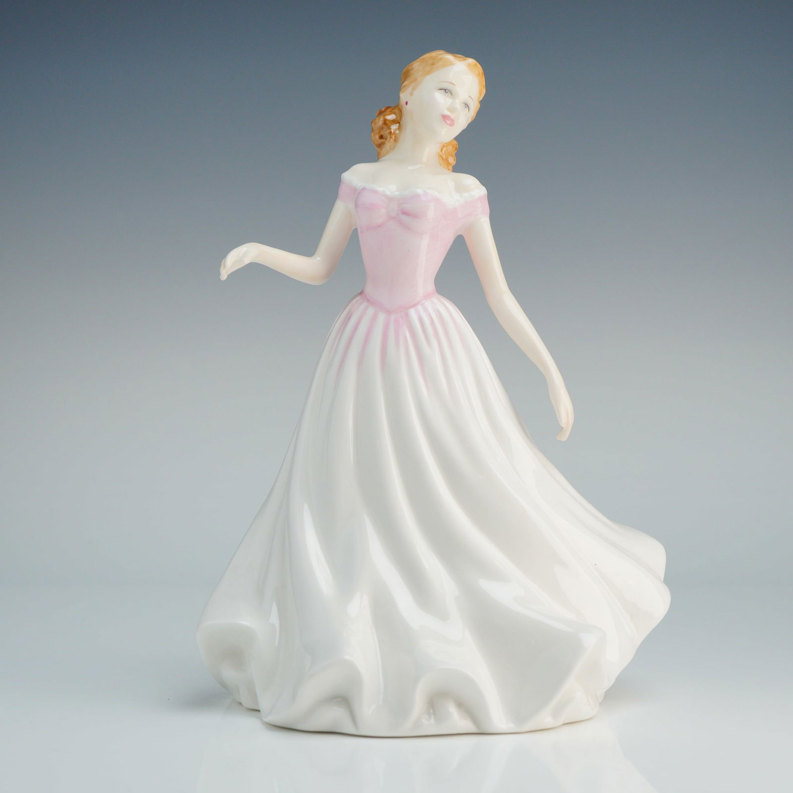 Royal Doulton Figurine Jayne HN4524 (1 of 4)