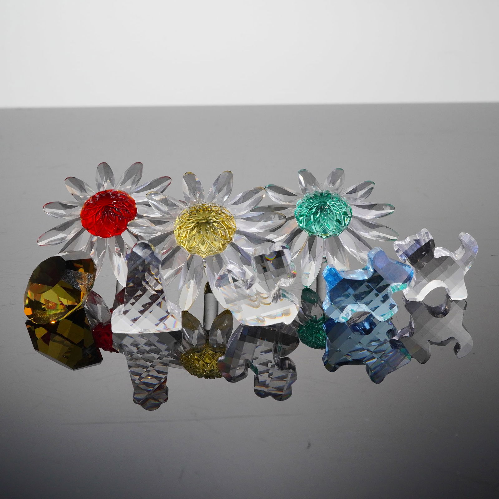Swarovski Crystal Figurines, Marguerite Flowers and Miniatures (1 of 6)