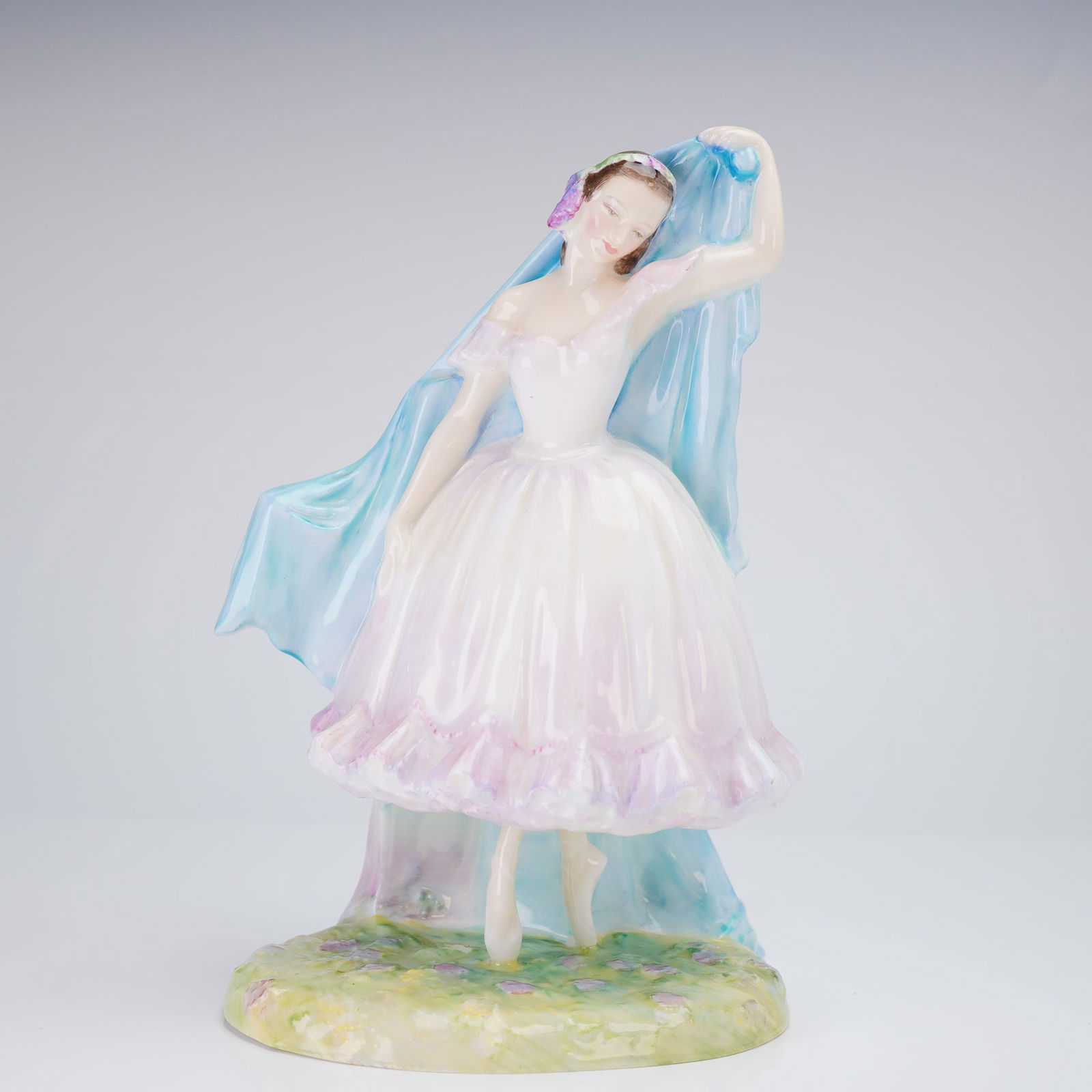 Royal Doulton Figurine, Giselle The Forest Glade HN2140 (1 of 4)