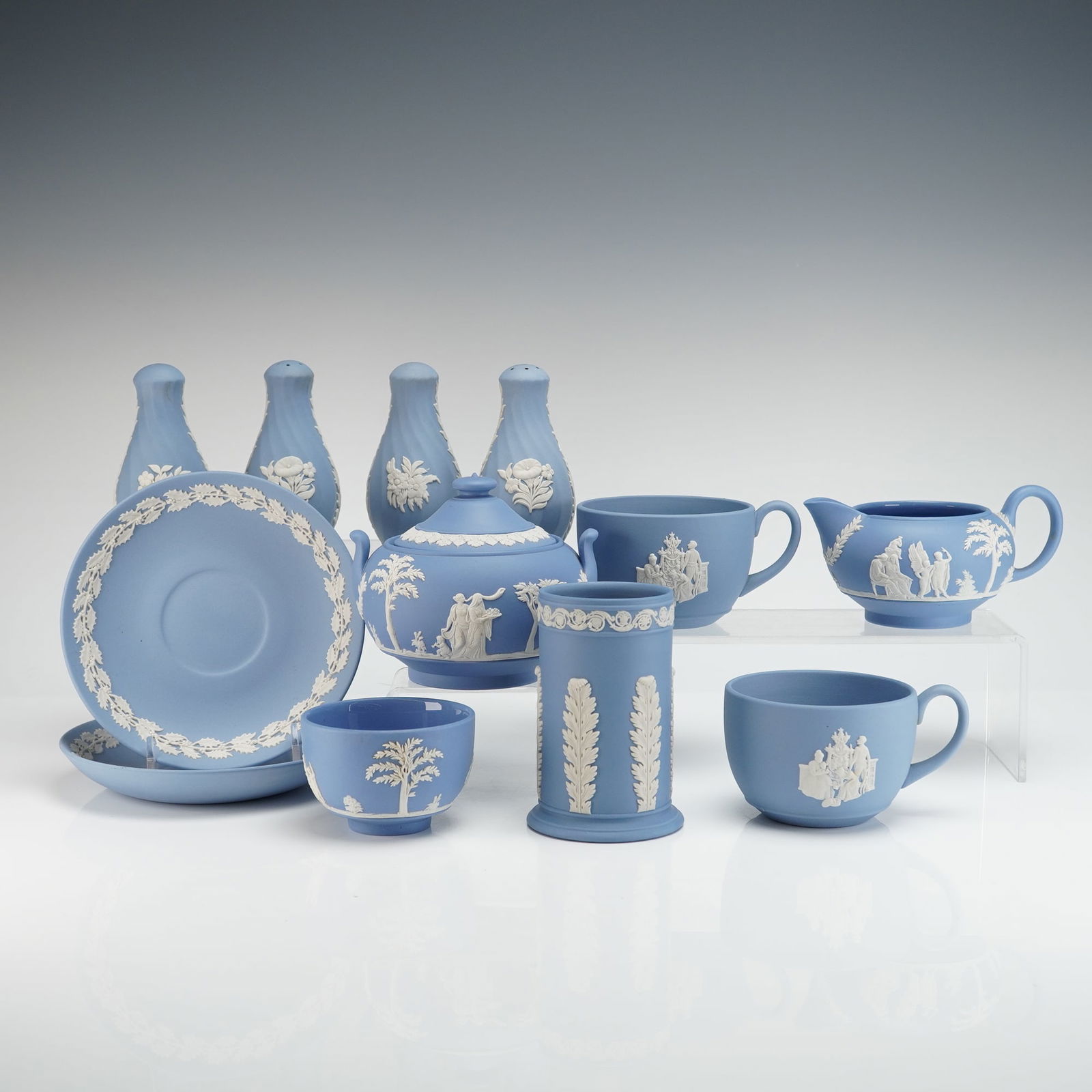 12pc Wedgwood Pale Blue Jasperware Tableware (1 of 5)