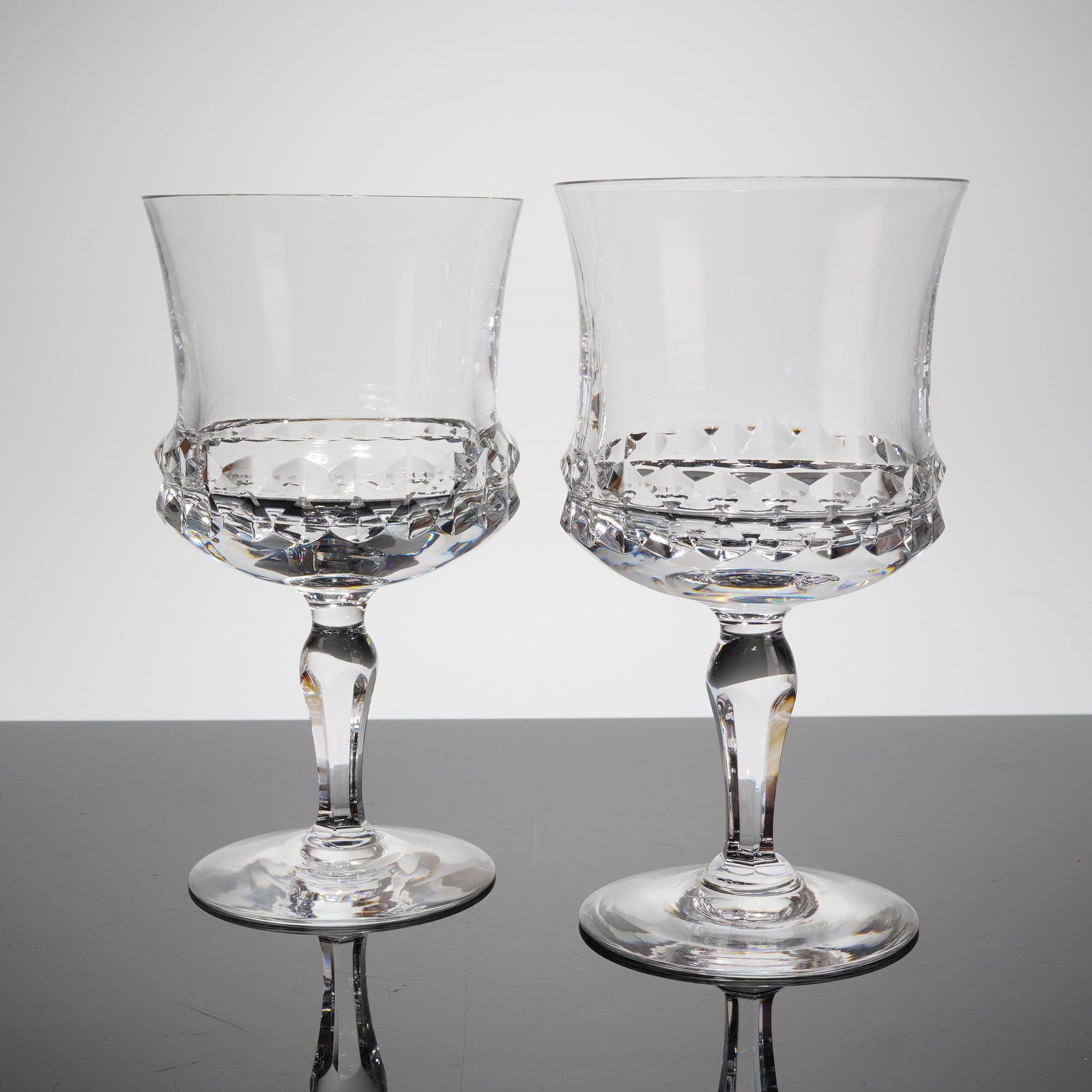 A Pair of Orrefors Silvia Cut Crystal Claret Wine Glasses (1 of 5)