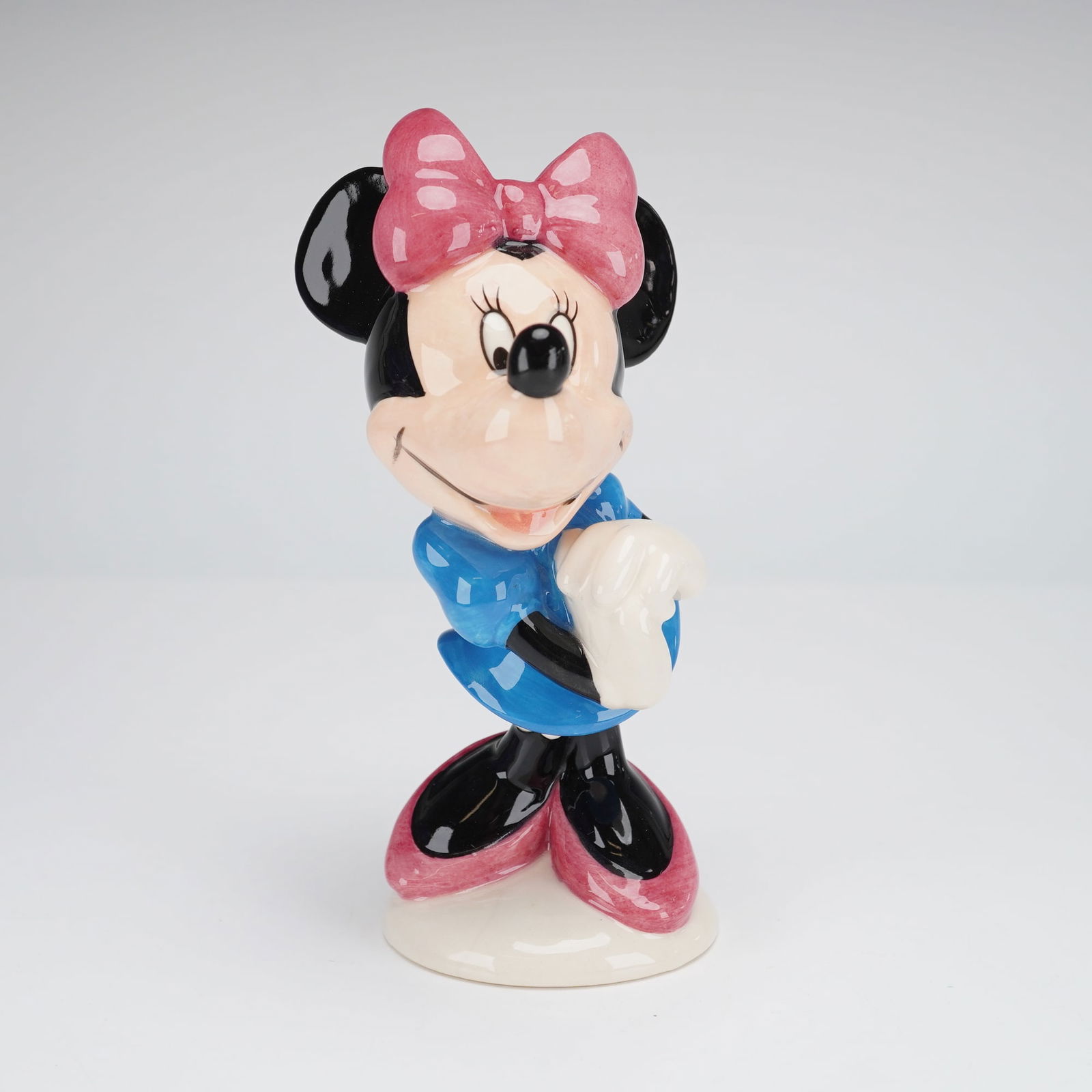 Royal Doulton Mickey Mouse Collection Figurine, Minnie Mouse MM2 (1 of 4)