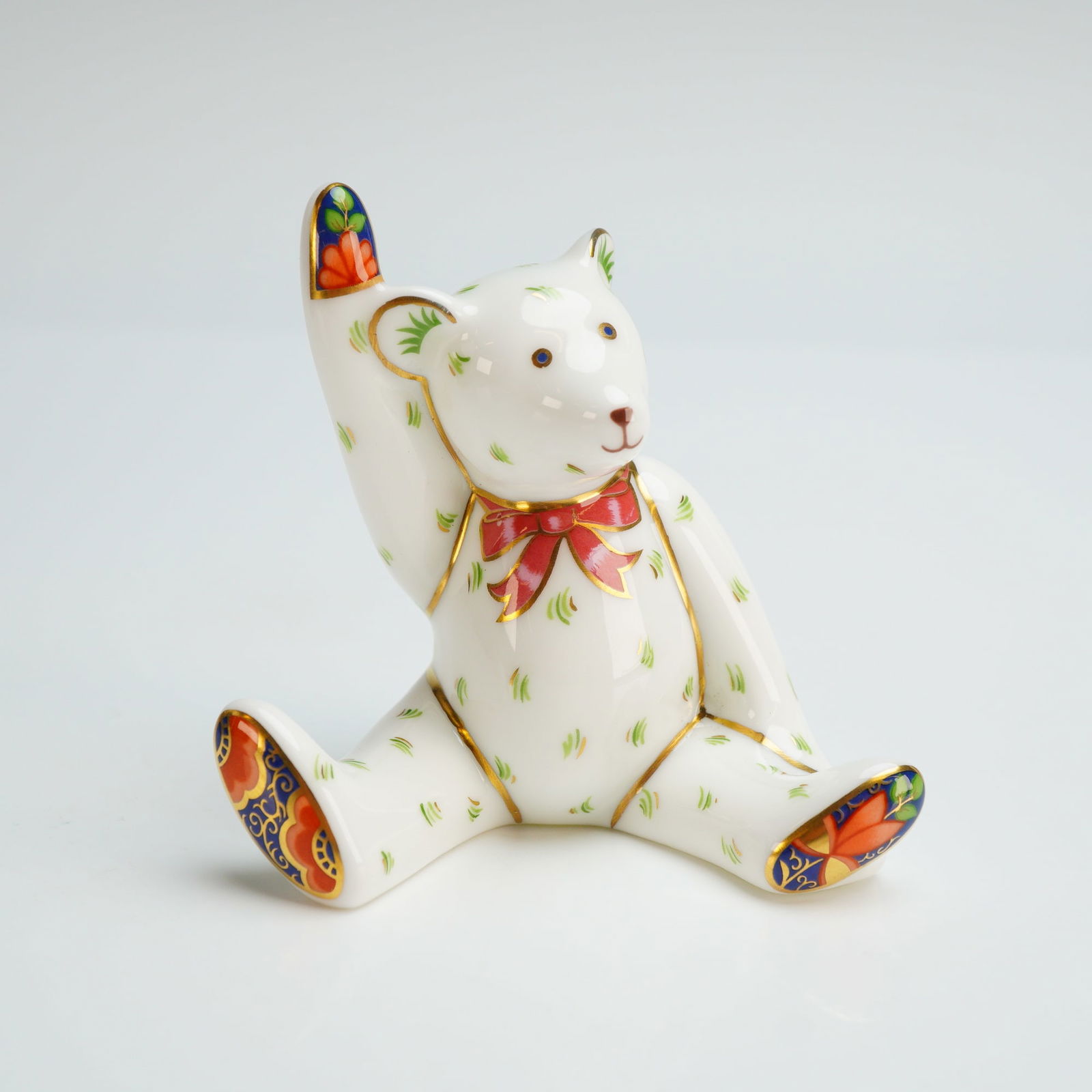 Royal Crown Derby Miniature Figurine, Victoria Waving Teddy Bear (1 of 4)