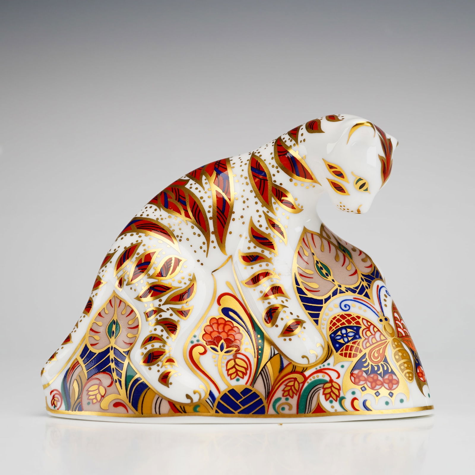 Royal Crown Derby Bone China Paperweight, Bengal Tiger Cub (1 of 4)