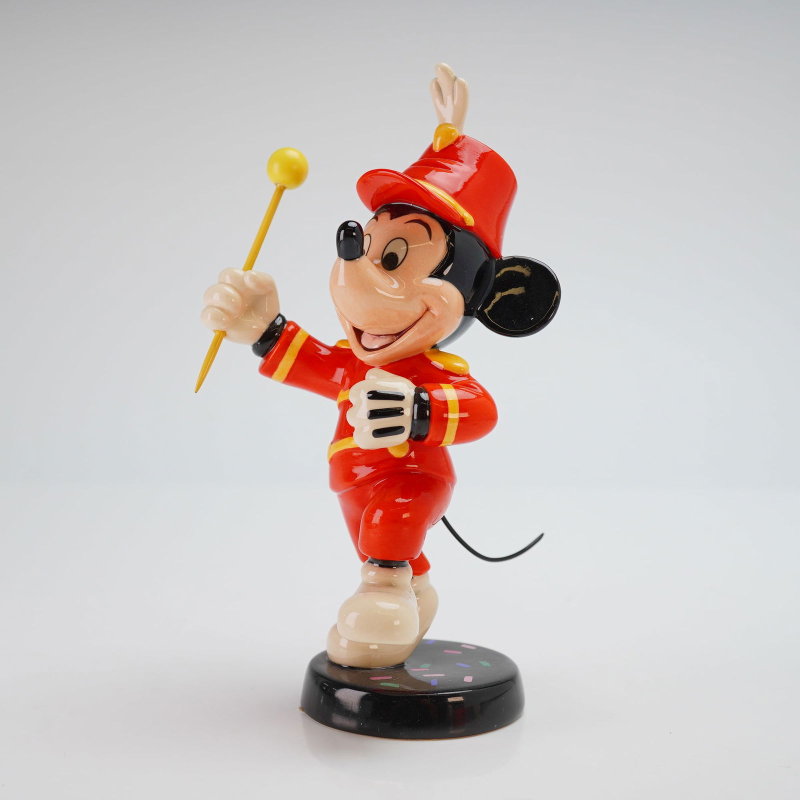 Royal Doulton Disney Showcase Mickey Mouse Club Strike Up the Band (1 of 5)