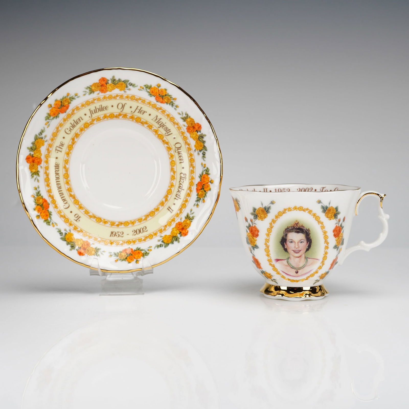 2pc Royal Albert Golden Jubilee Queen Elizabeth II Teacup Saucer (1 of 3)
