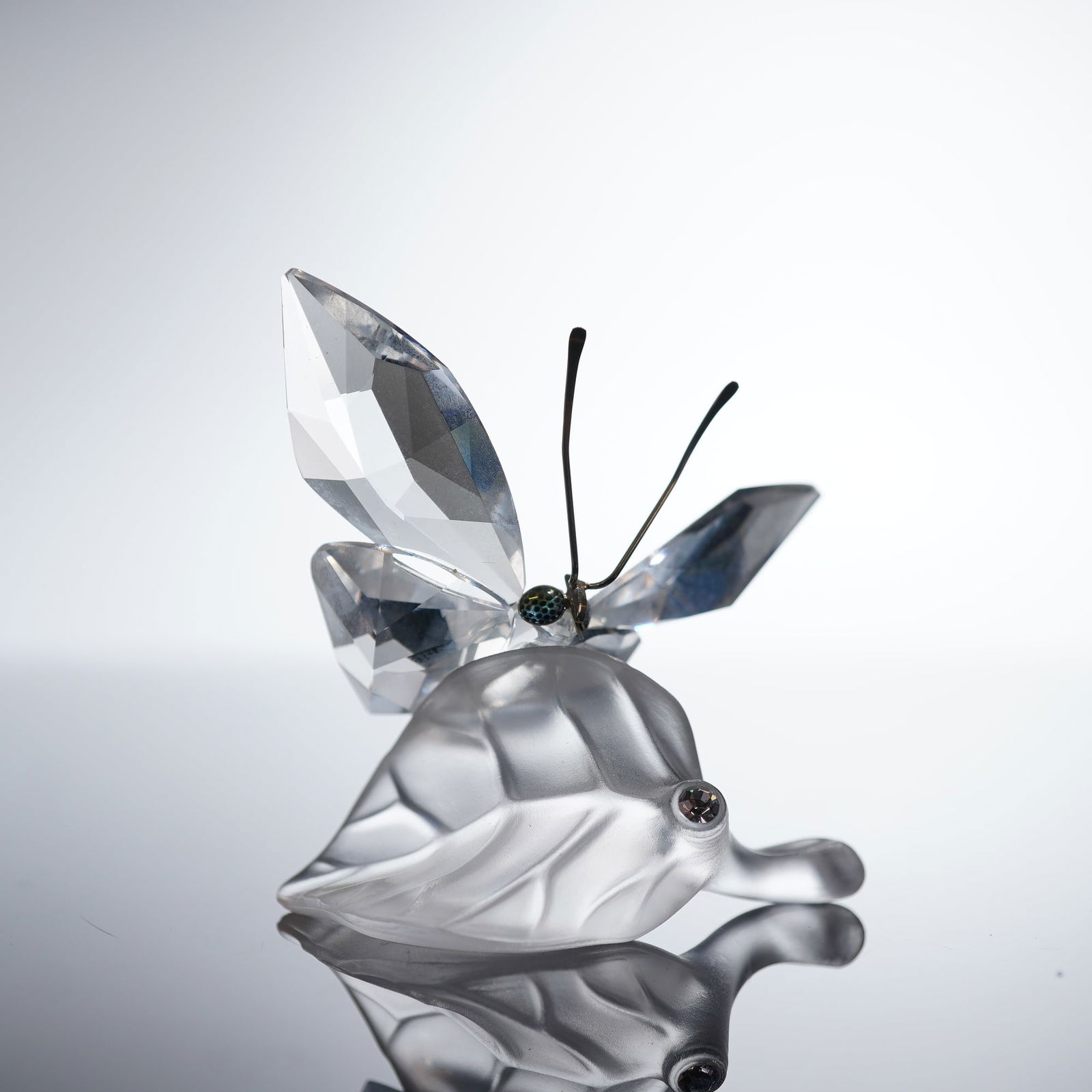 Swarovski Crystal Figurine, Butterfly Sitting on Leaf (1 of 5)