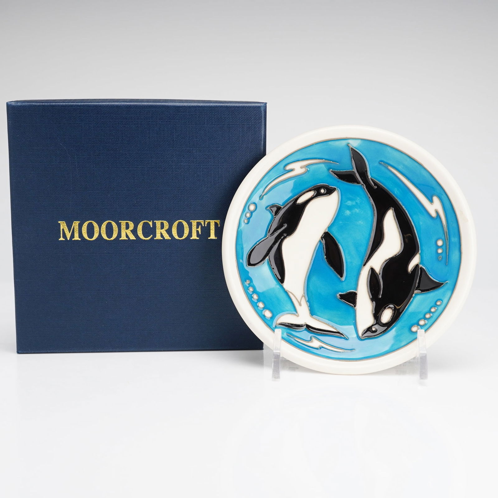Moorcroft Orca Pattern Plate - 4