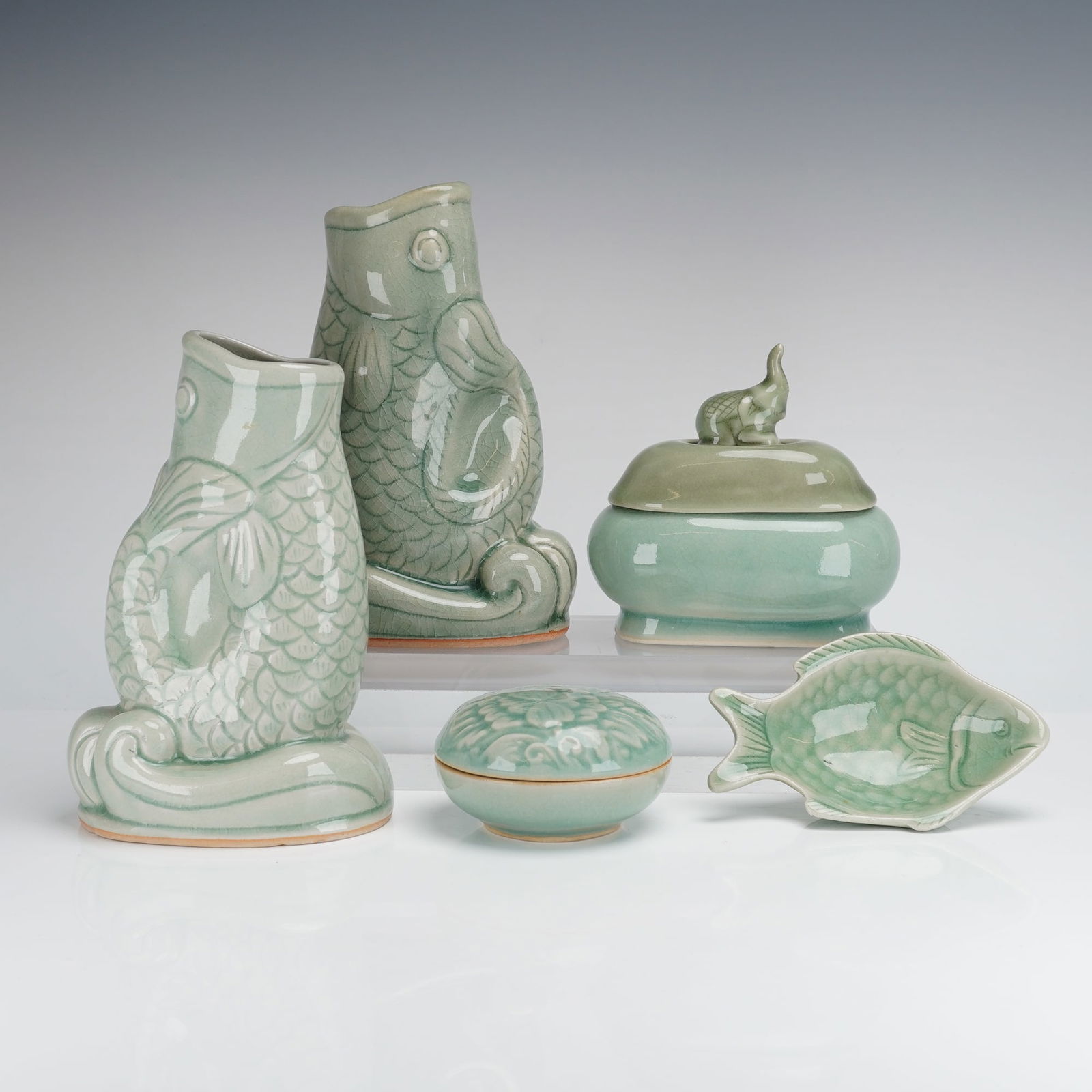 5pc Thai Baan Celadon Pottery, Fish Vases and Lidded Boxes (1 of 4)