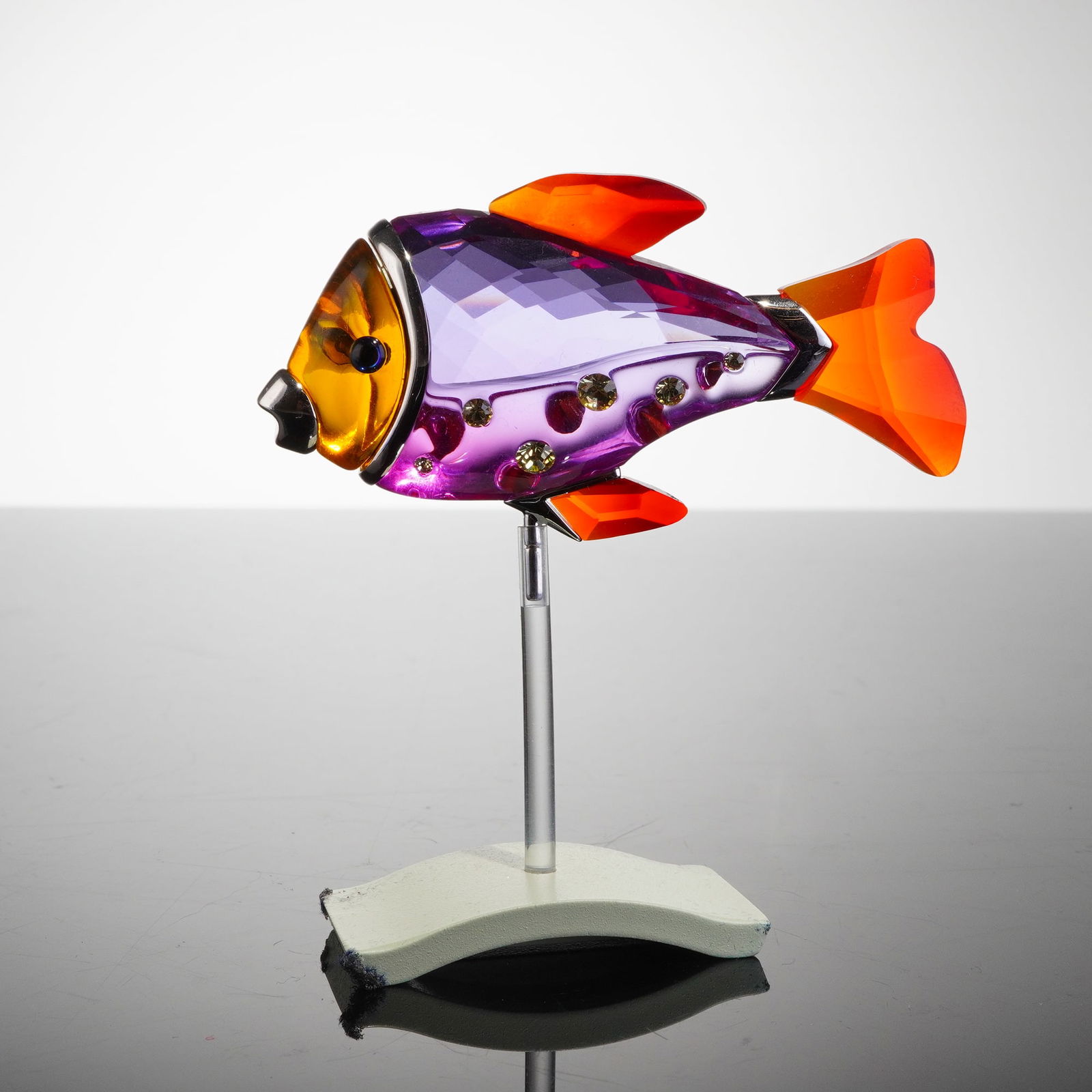 Swarovski Crystal Paradise Camaret Fuchsia Rain Fish Figurine (1 of 5)