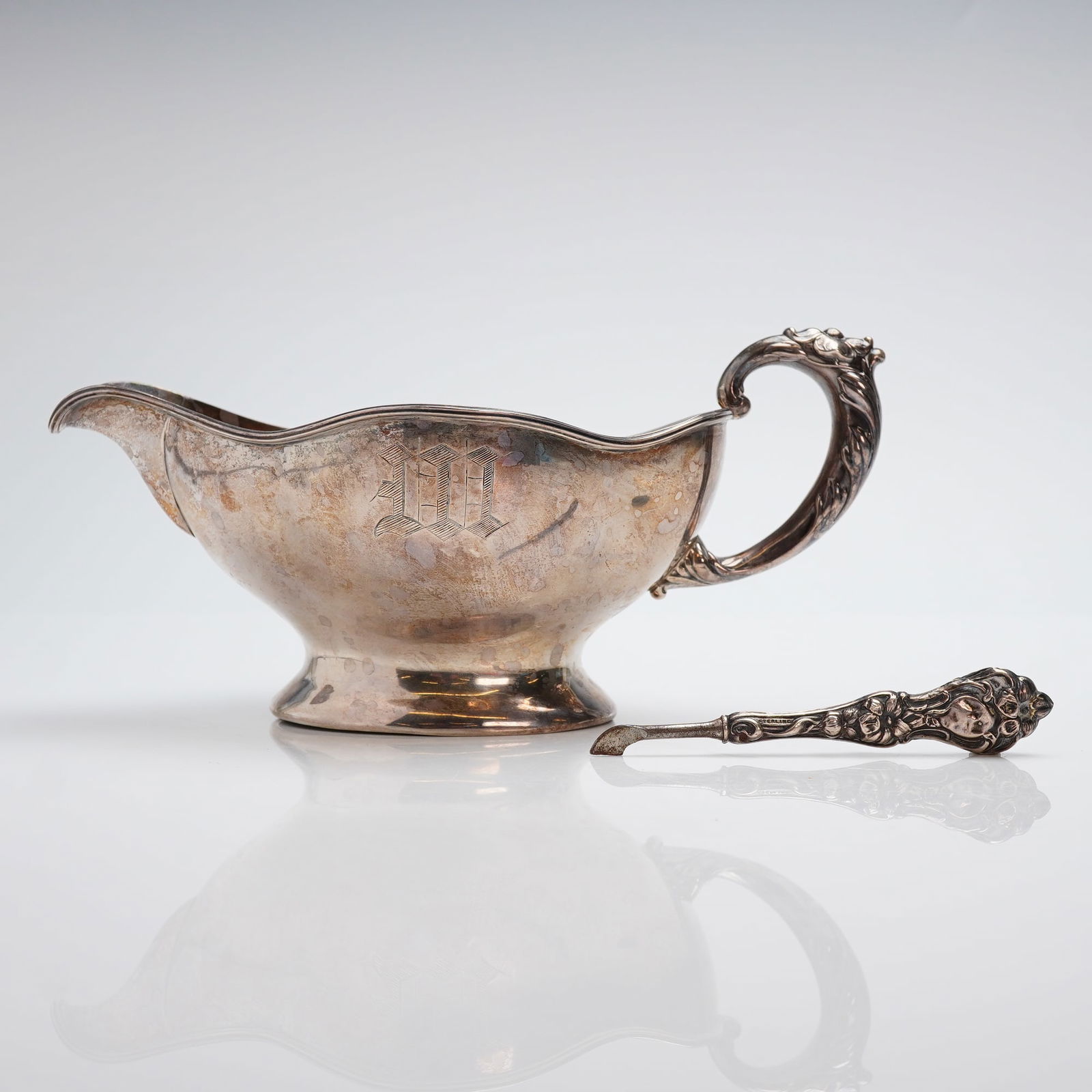 2pc Sterling Silver Mandel Bros. Gravy Boat & Cuticle Utensil (1 of 5)