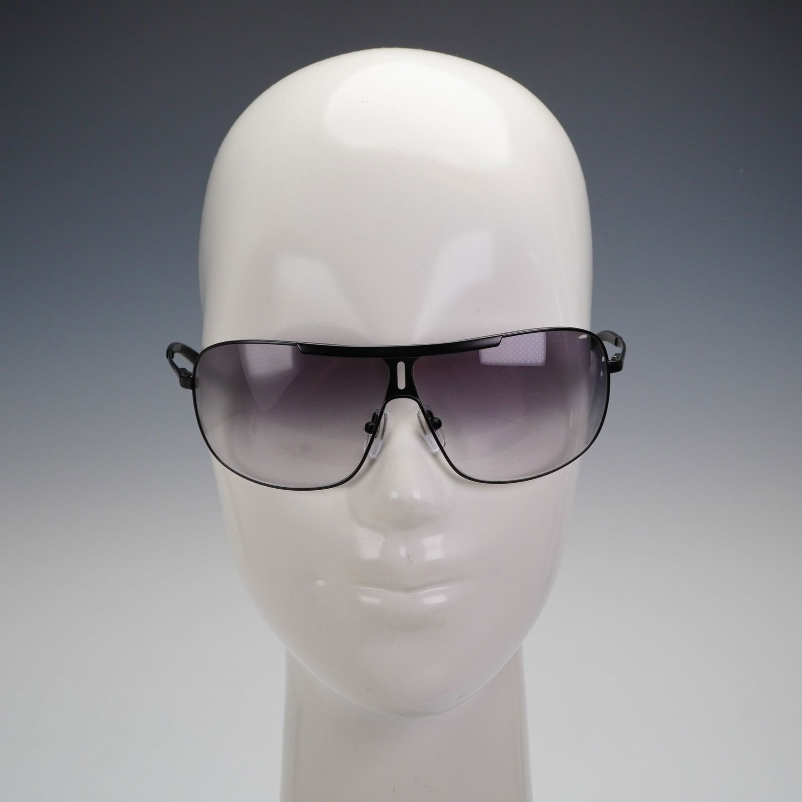 DKNY Donna Karan New York Aviator Sunglasses and Accessories (1 of 6)