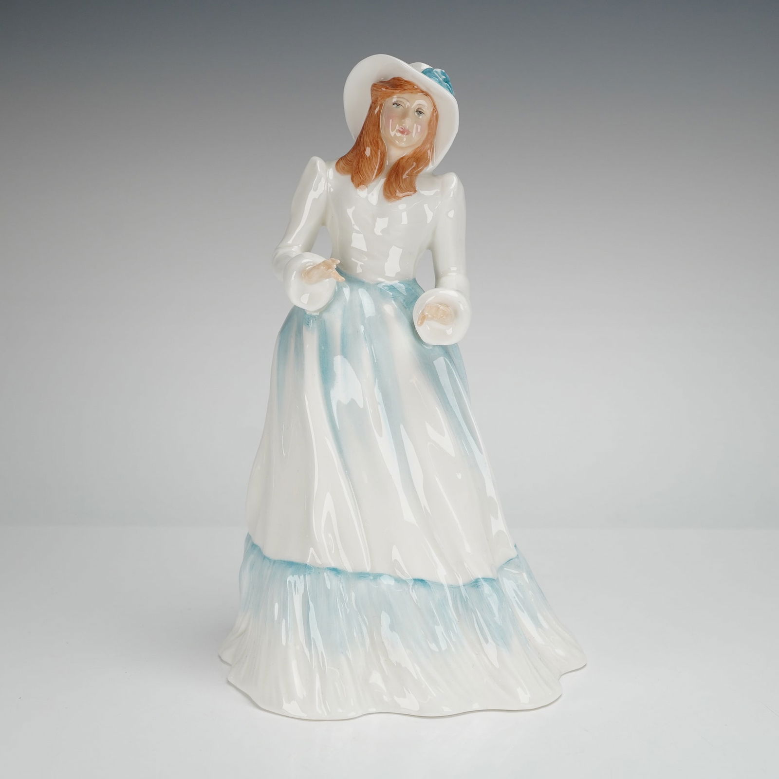 Royal Doulton Figurine Emily HN3204 (1 of 3)