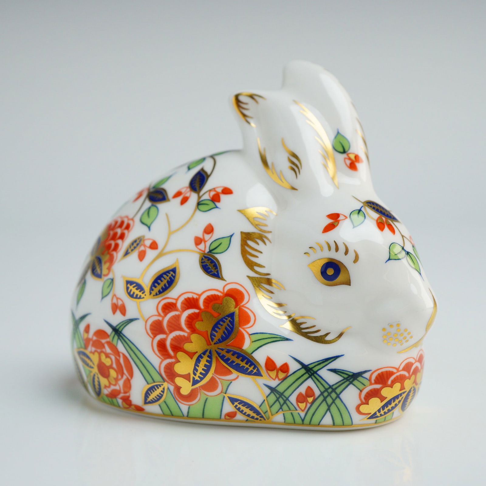 Royal Crown Derby Meadow Rabbit Paperweight (1 of 5)