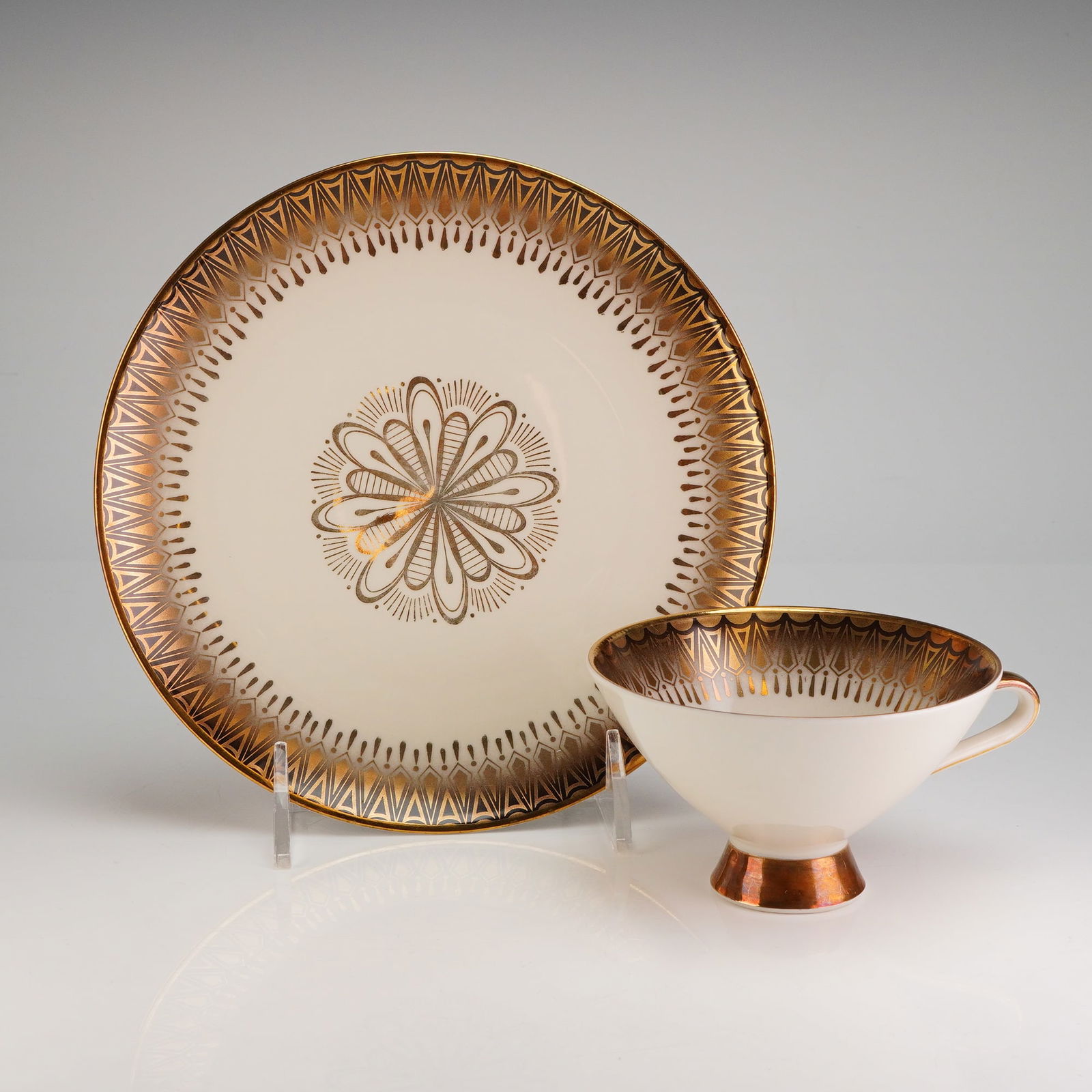 Winterling Marktleuthen Bavaria Gilt Porcelain Tea Cup and Saucer (1 of 4)