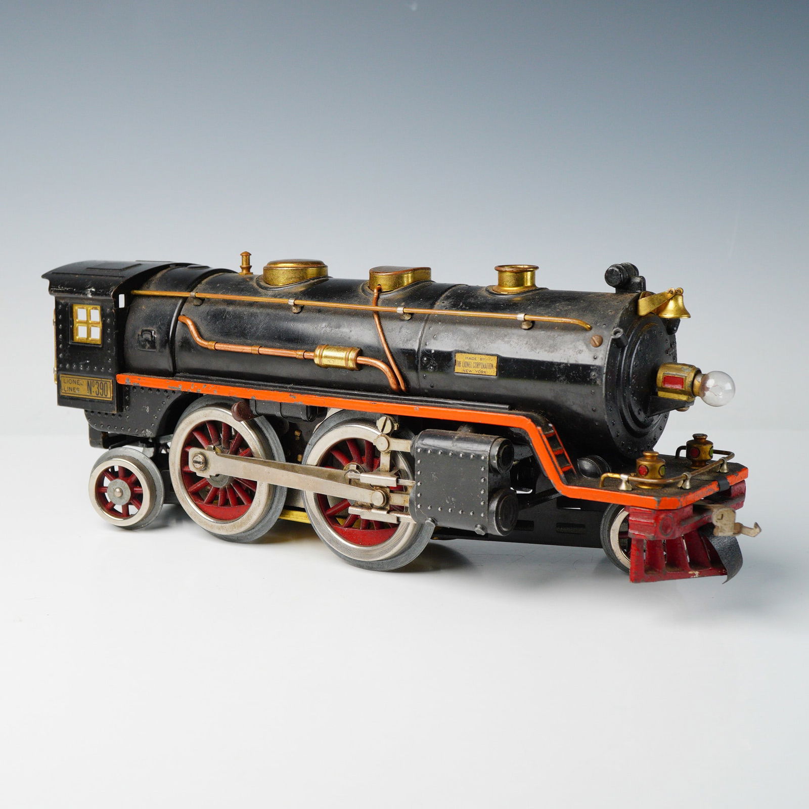 Lionel Standard Gauge No. 390E Bild-A-Loco Steam Locomotive (1 of 6)