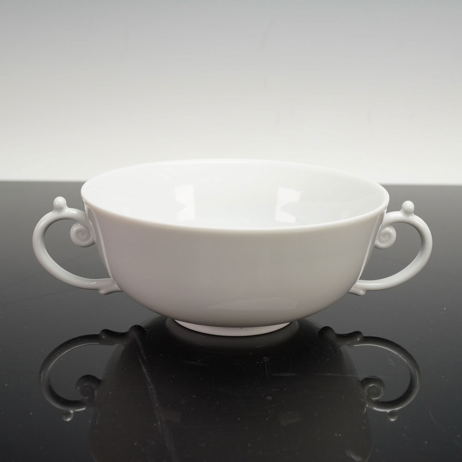 L'Objet Flat Cream Soup Bowl, Aegean White (1 of 4)