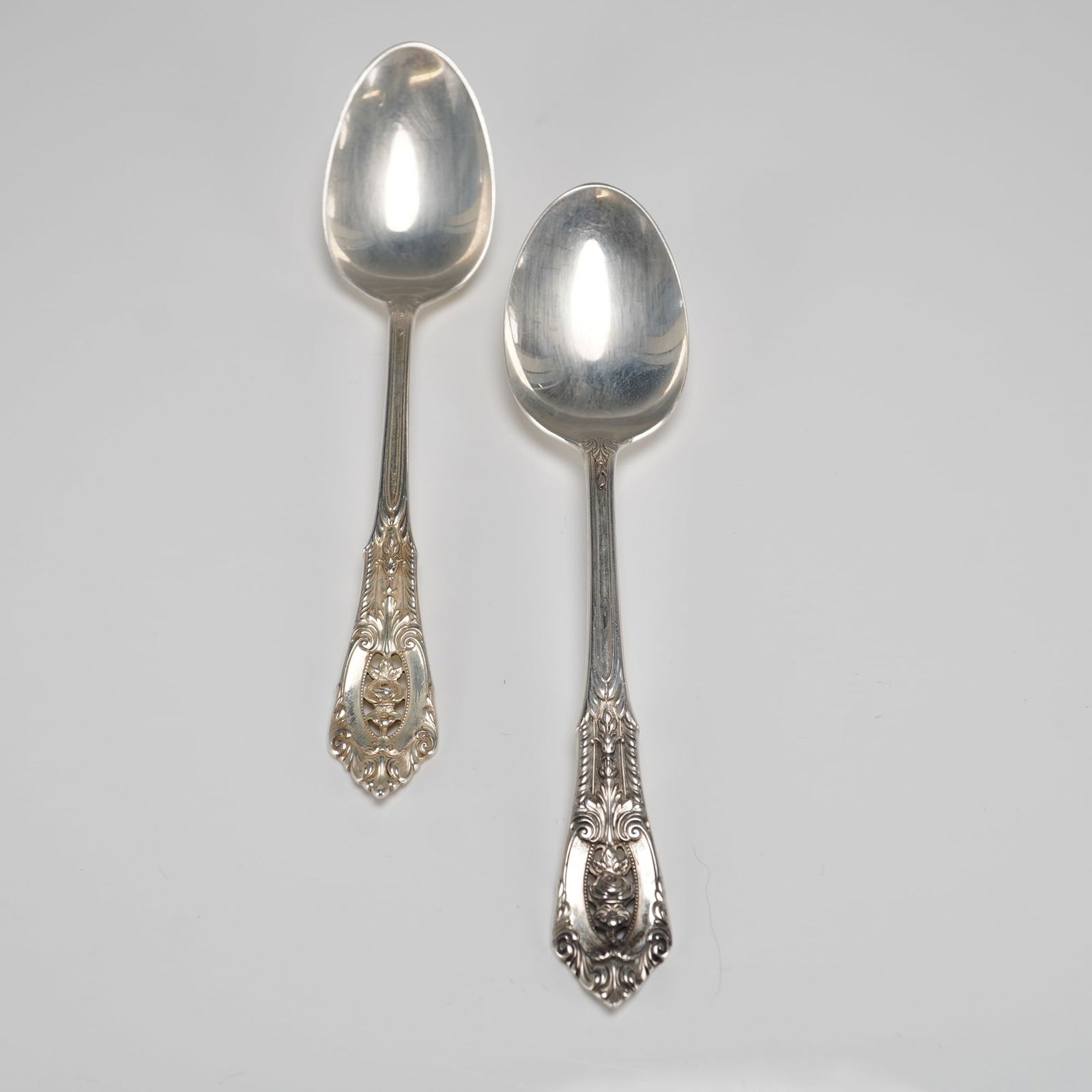 A Pair of Wallace Sterling Silver Sir Christopher Pattern Spoons (1 of 5)
