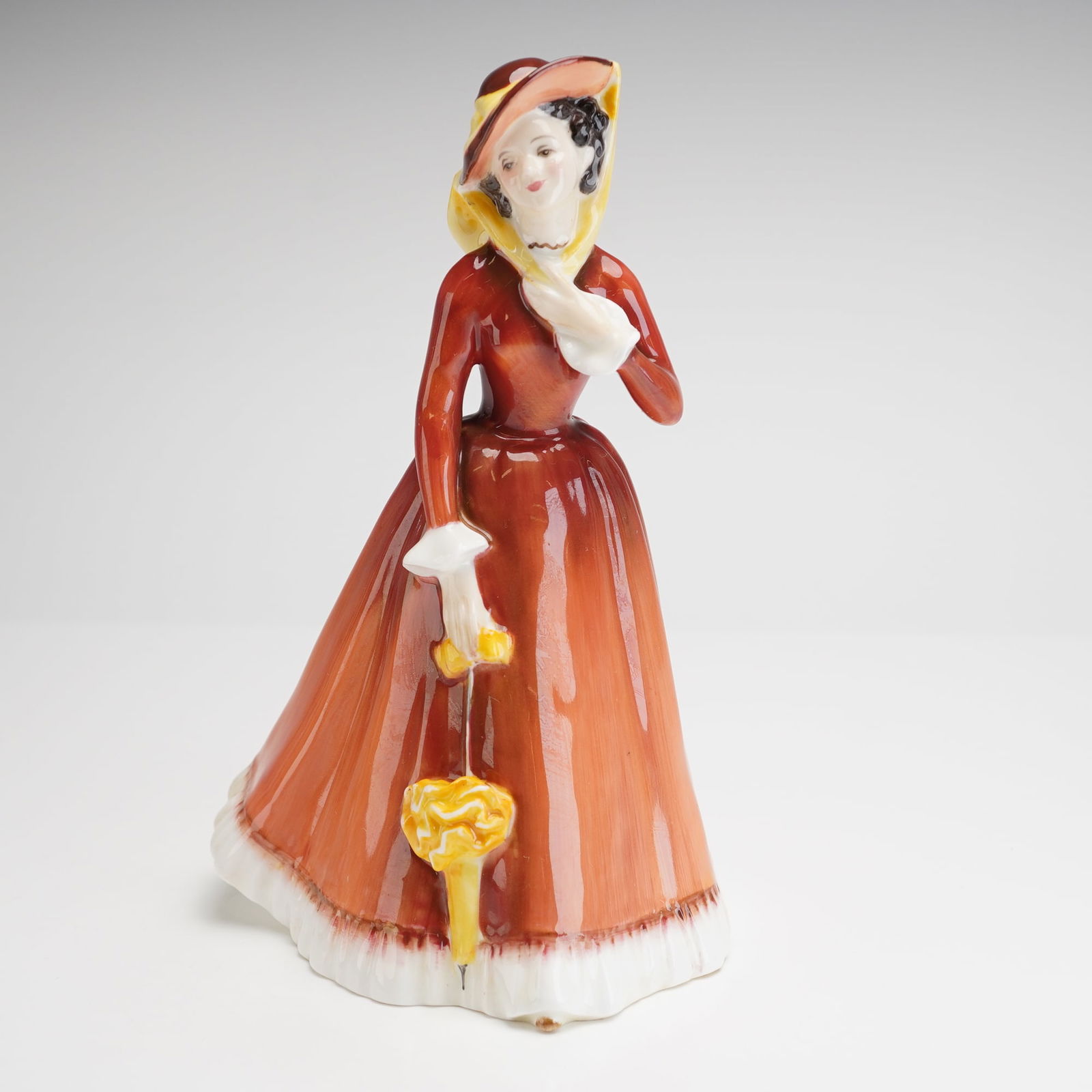 Royal Doulton Porcelain Figurine Julia HN 2705 (1 of 3)