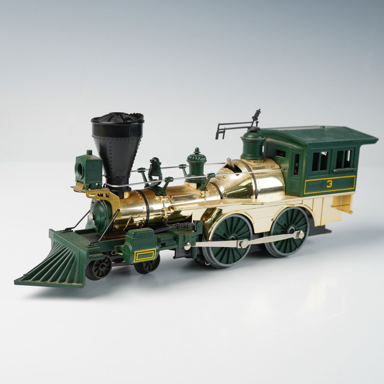 Lionel 48045 Golden Arrow 4-4-0 Steam Locomotive (1 of 4)