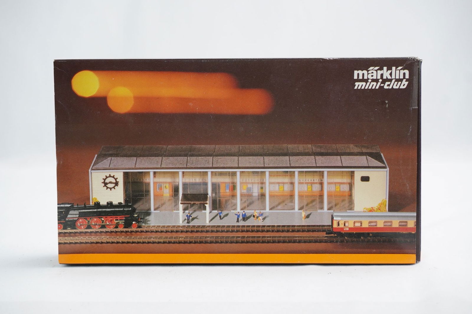 Marklin 8960 Z Scale Goppingen Station Building Kit (1 of 5)