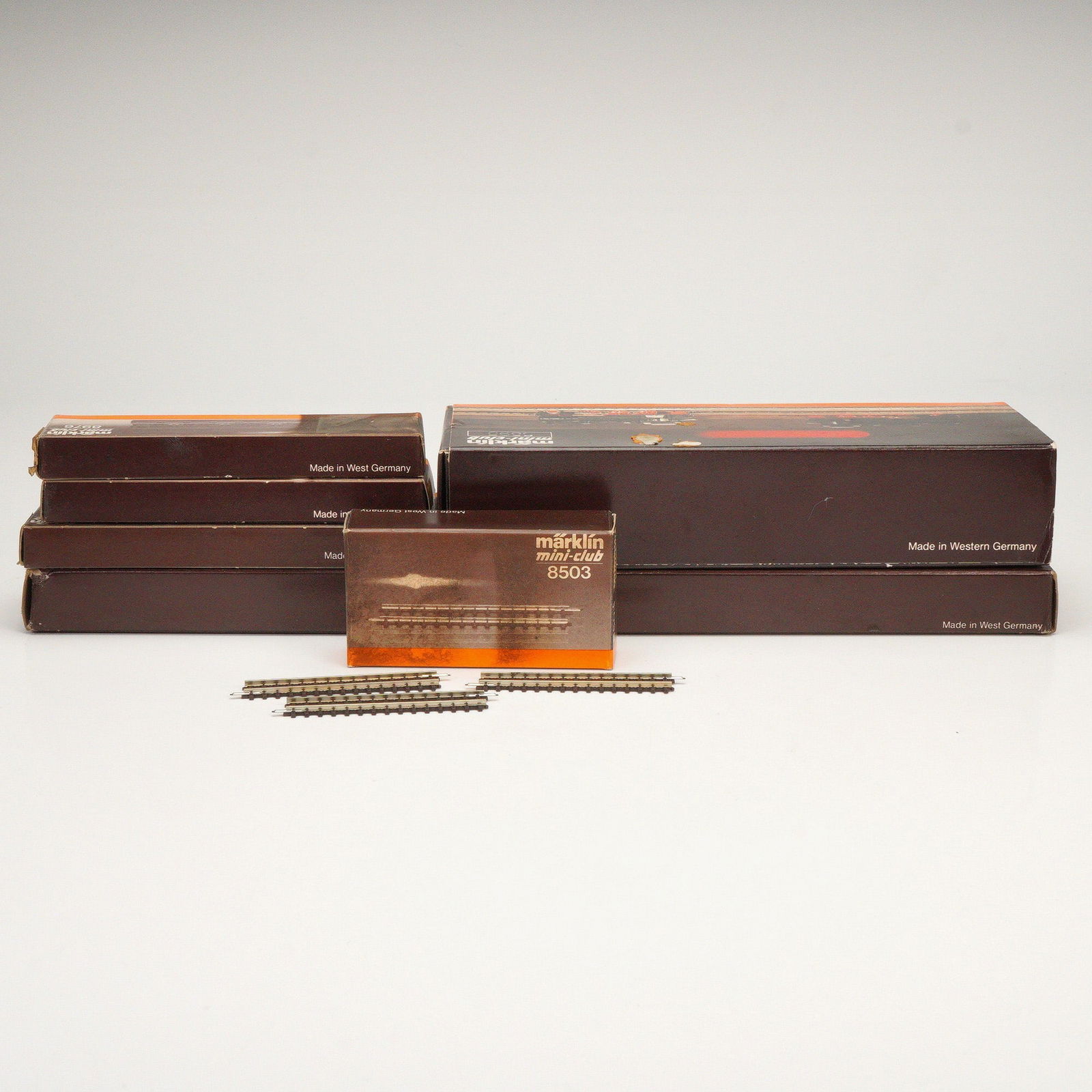 7pc Marklin Mini-Club Z Scale Model Railroading Components (1 of 4)