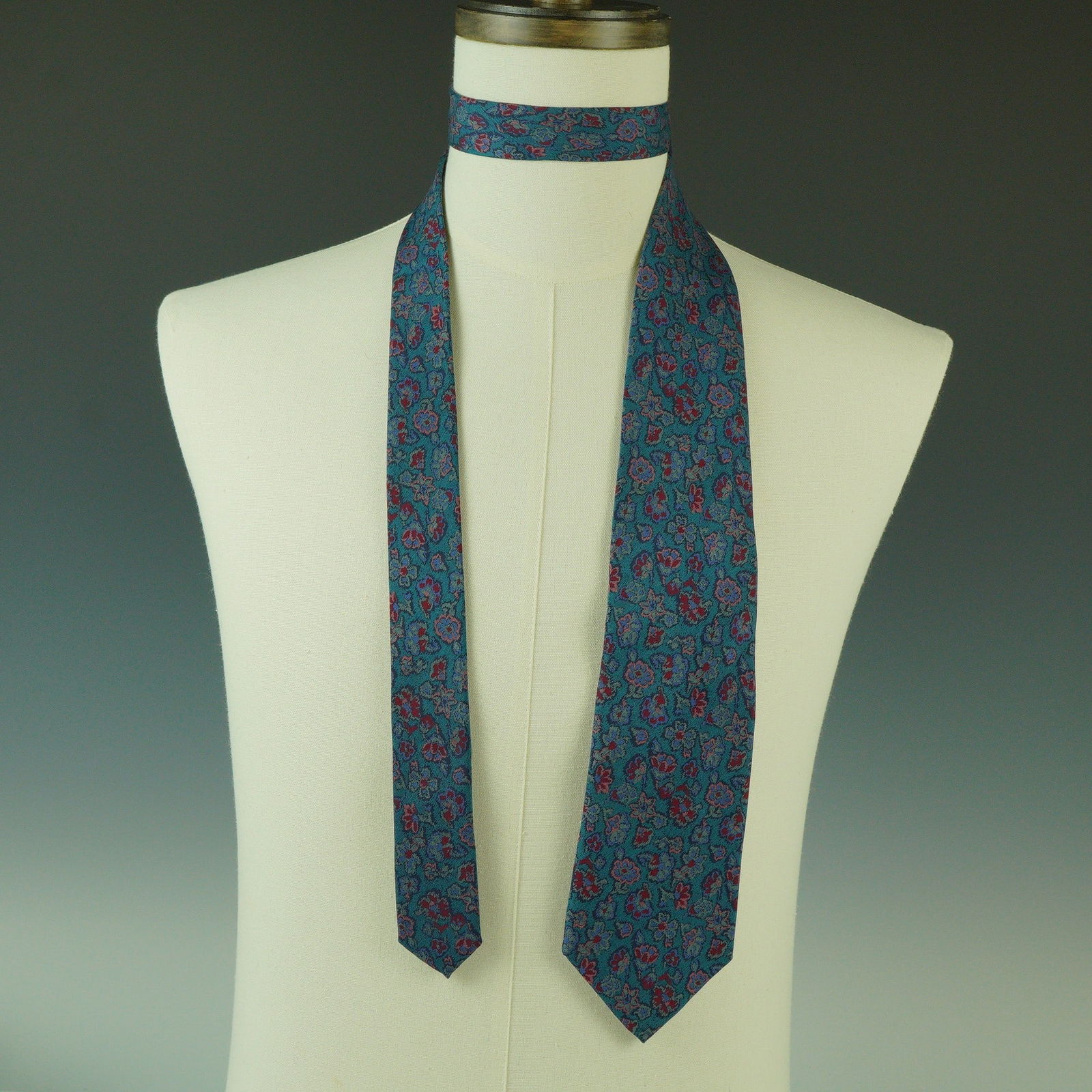 Galtrucco Teal Silk Tie With Floral Pattern (1 of 5)