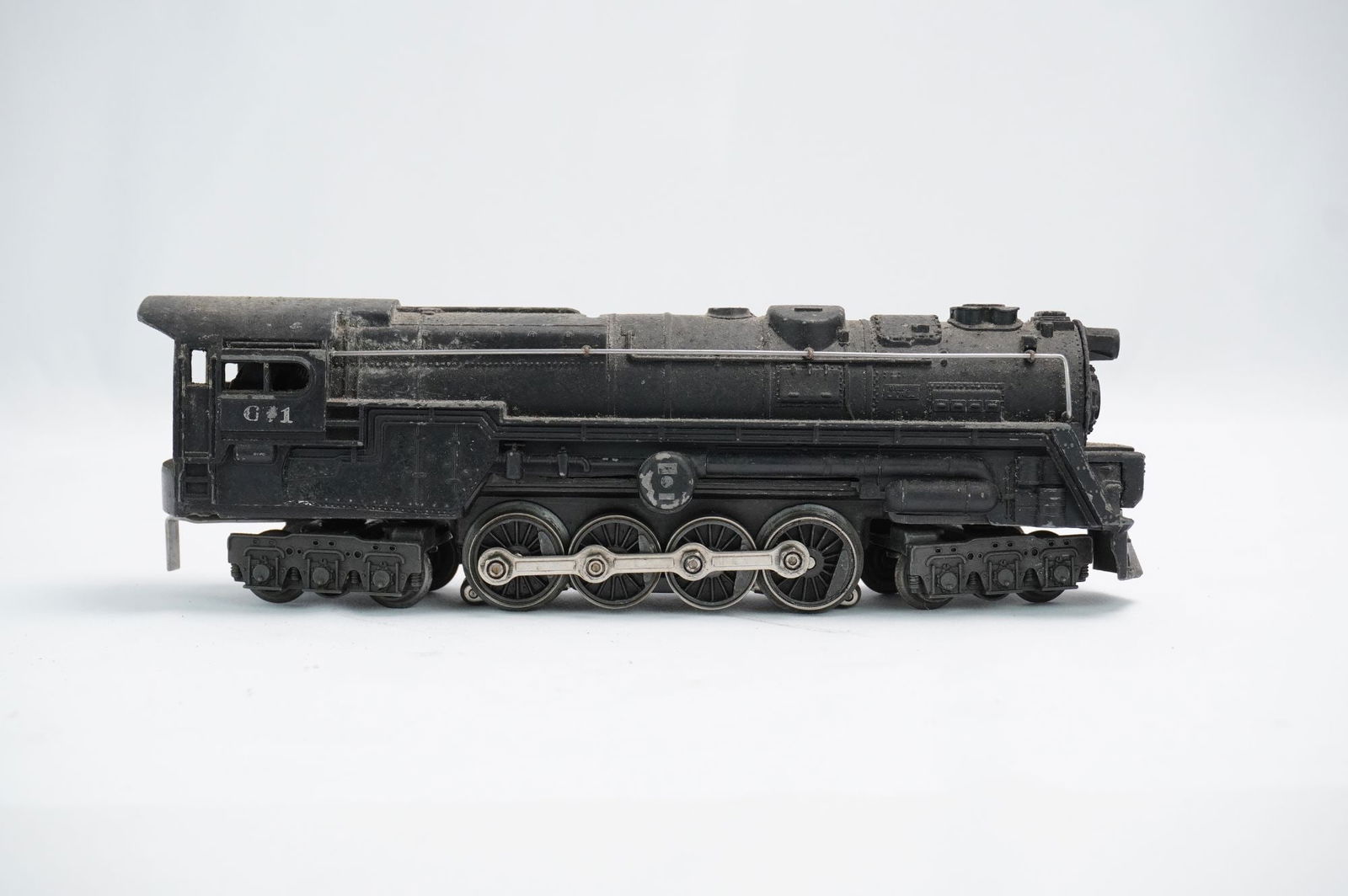 Lionel Postwar O Gauge S-2 Steam Turbine Locomotive (1 of 4)