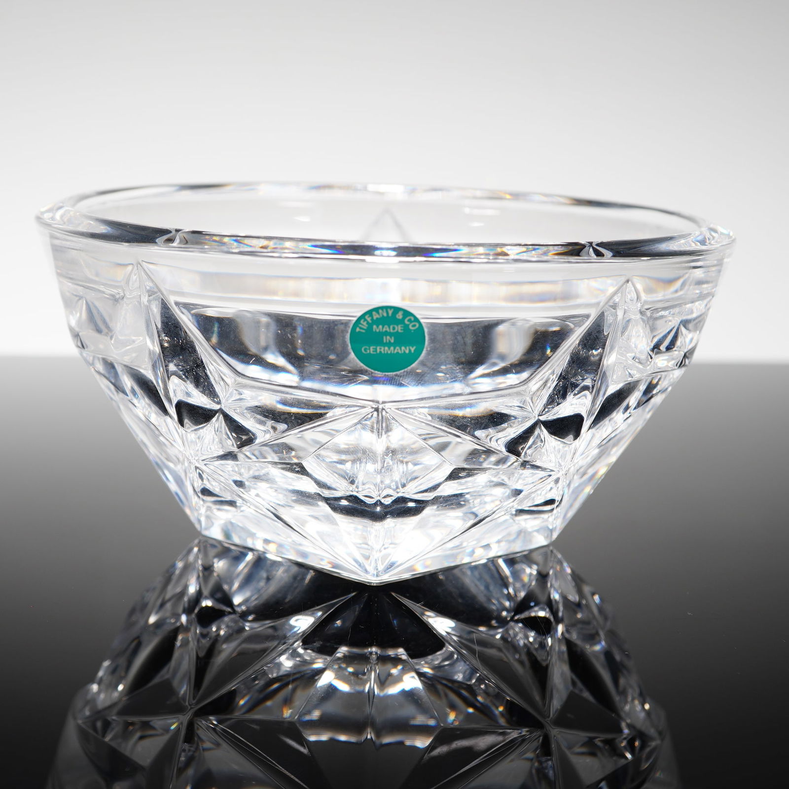 Tiffany & Co. Crystal Rock Cut Star Pattern Bowl (1 of 4)