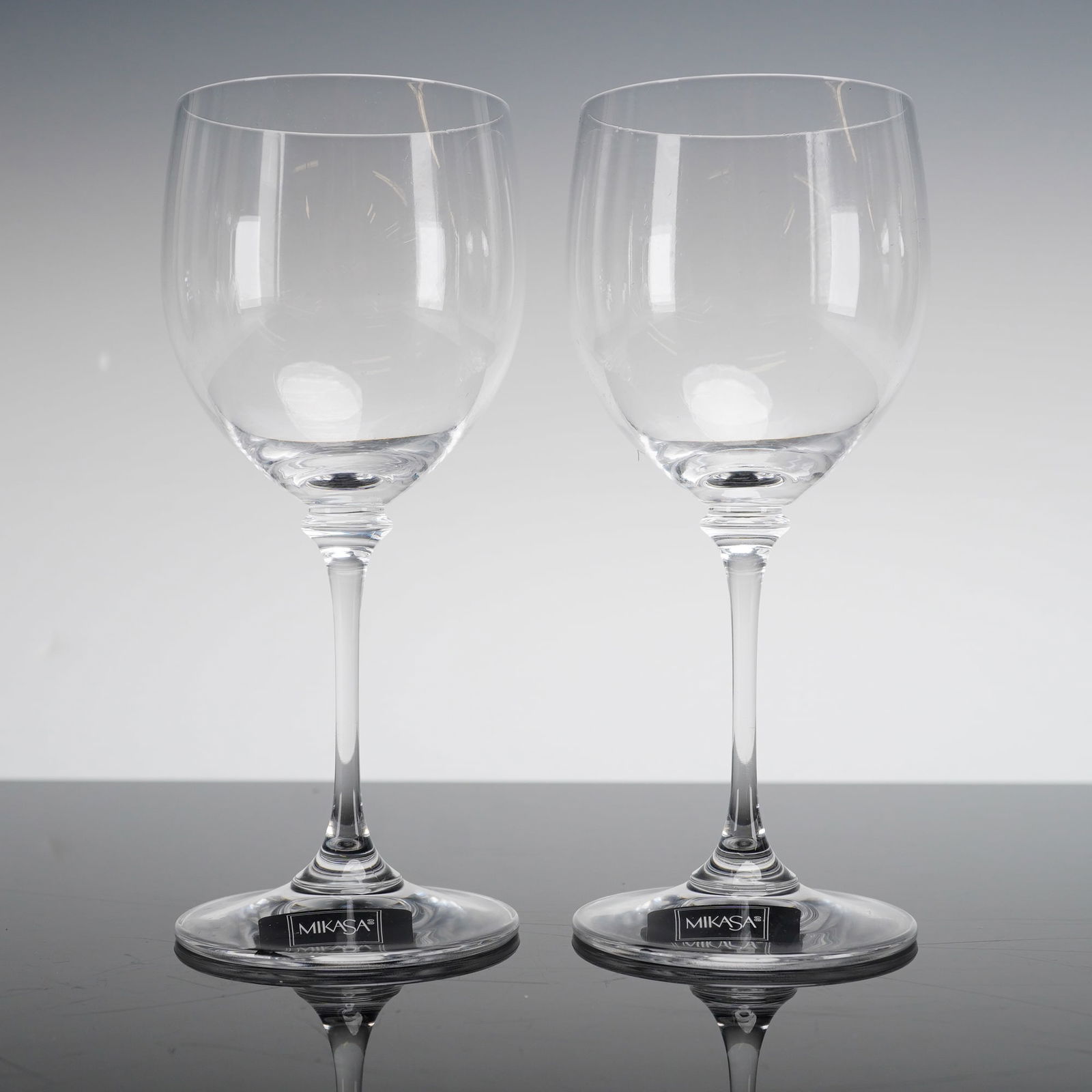 Pair of Mikasa Nicole Crystal Wine Glasses (1 of 4)
