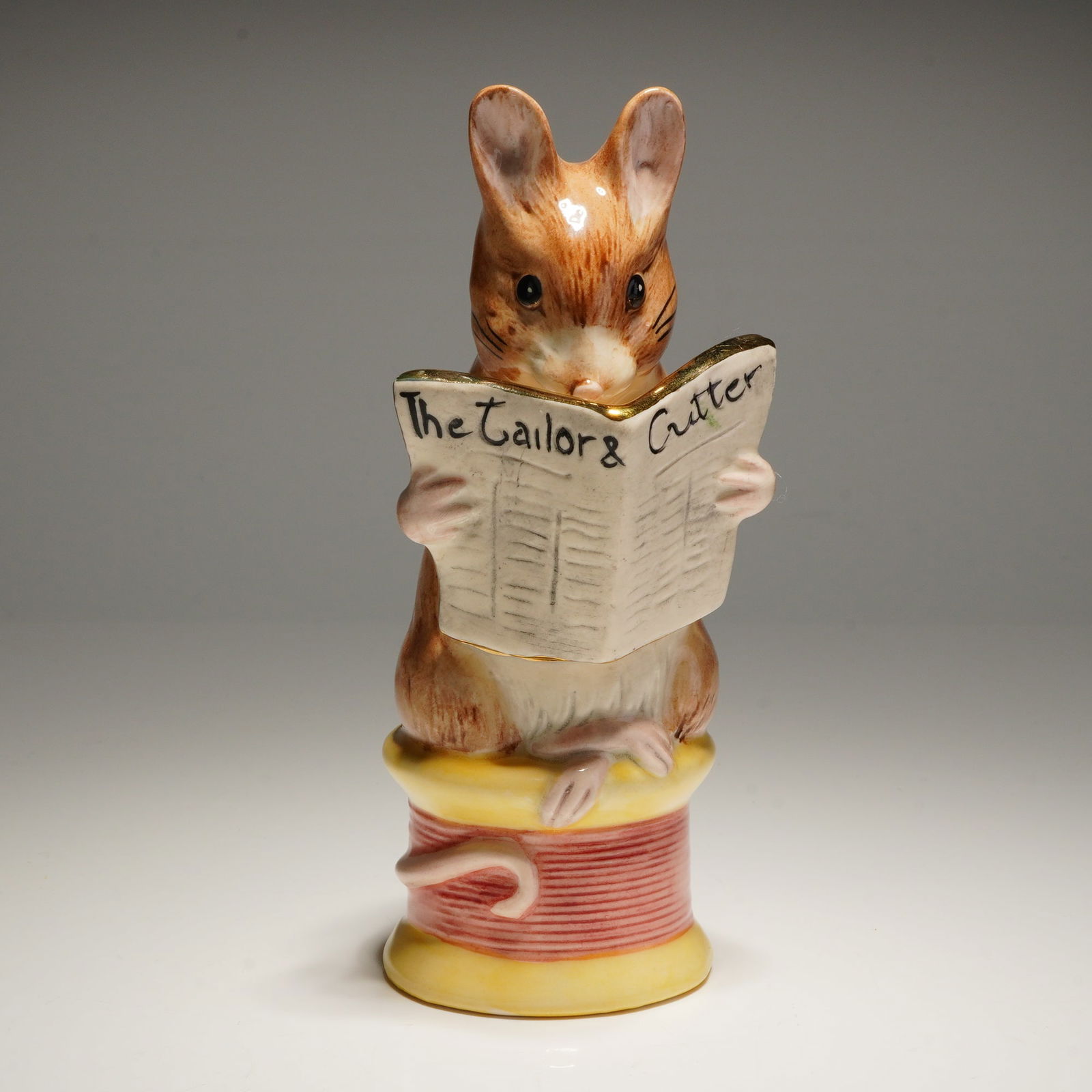 Royal Doulton Beswick Beatrix Potter's Figurine, Tailor of Gloucester (1 of 4)