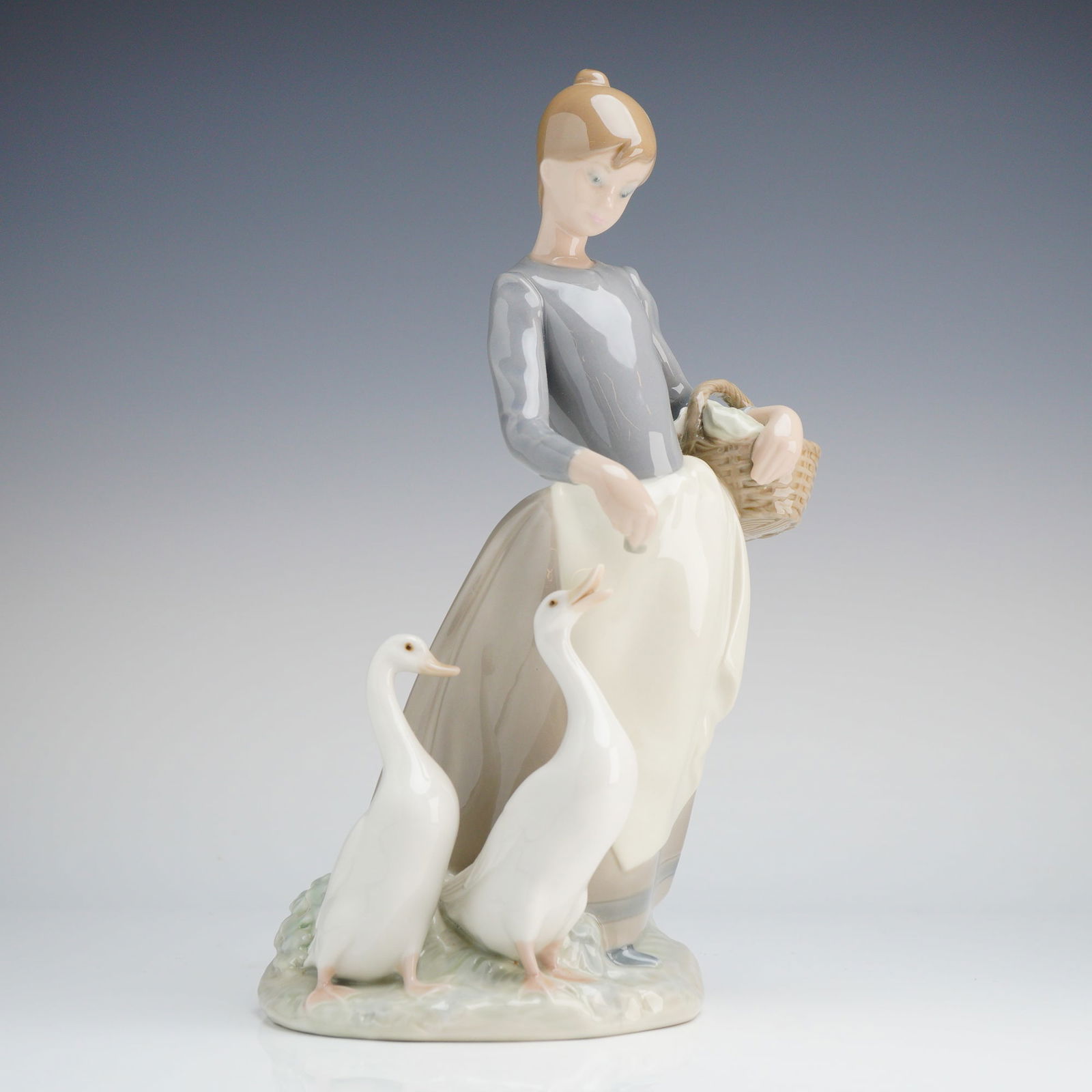 Lladro Porcelain Figurine Pacing The Ducks 1306 (1 of 4)