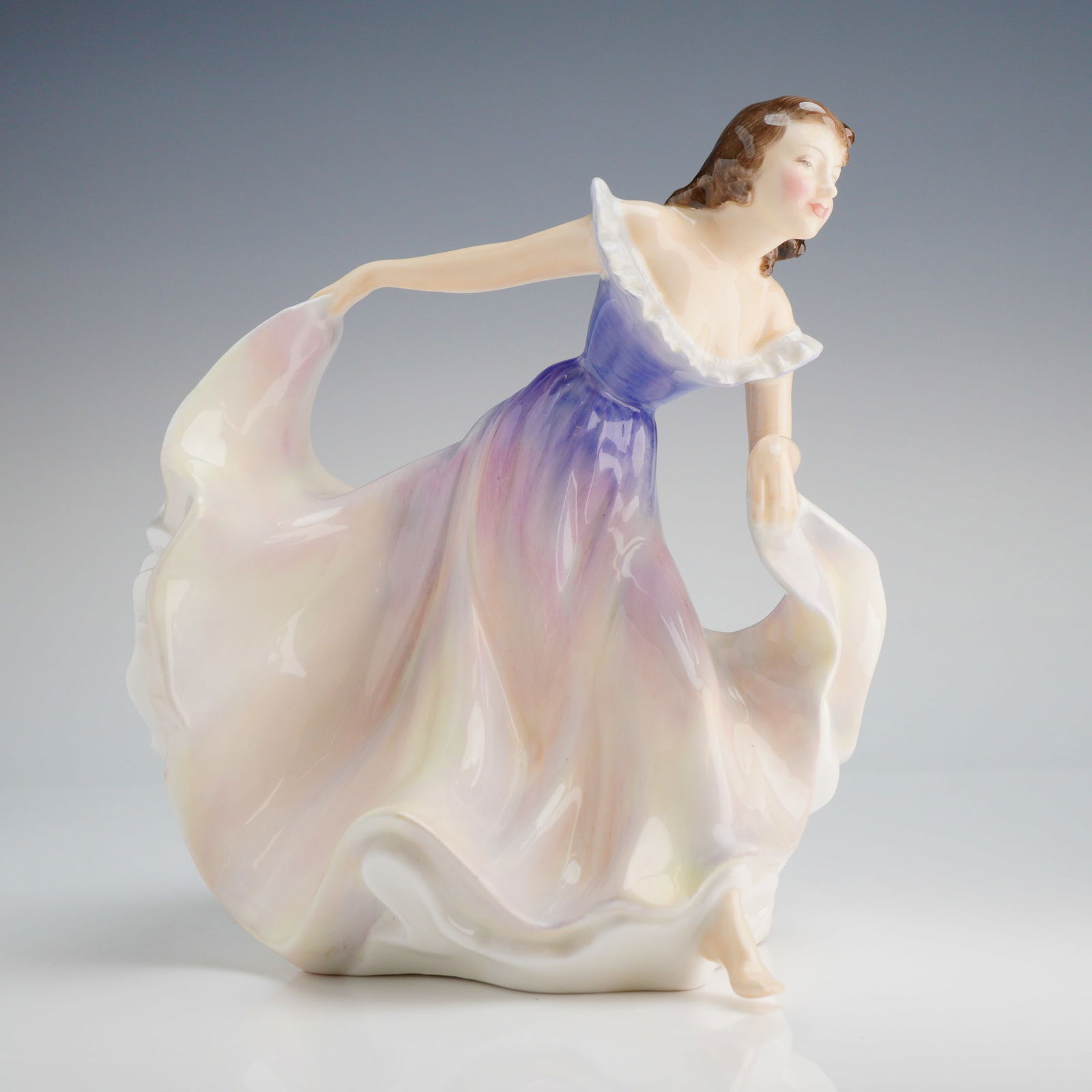 Royal Doulton Figurine, A Gypsy Dance HN 2230 (1 of 4)