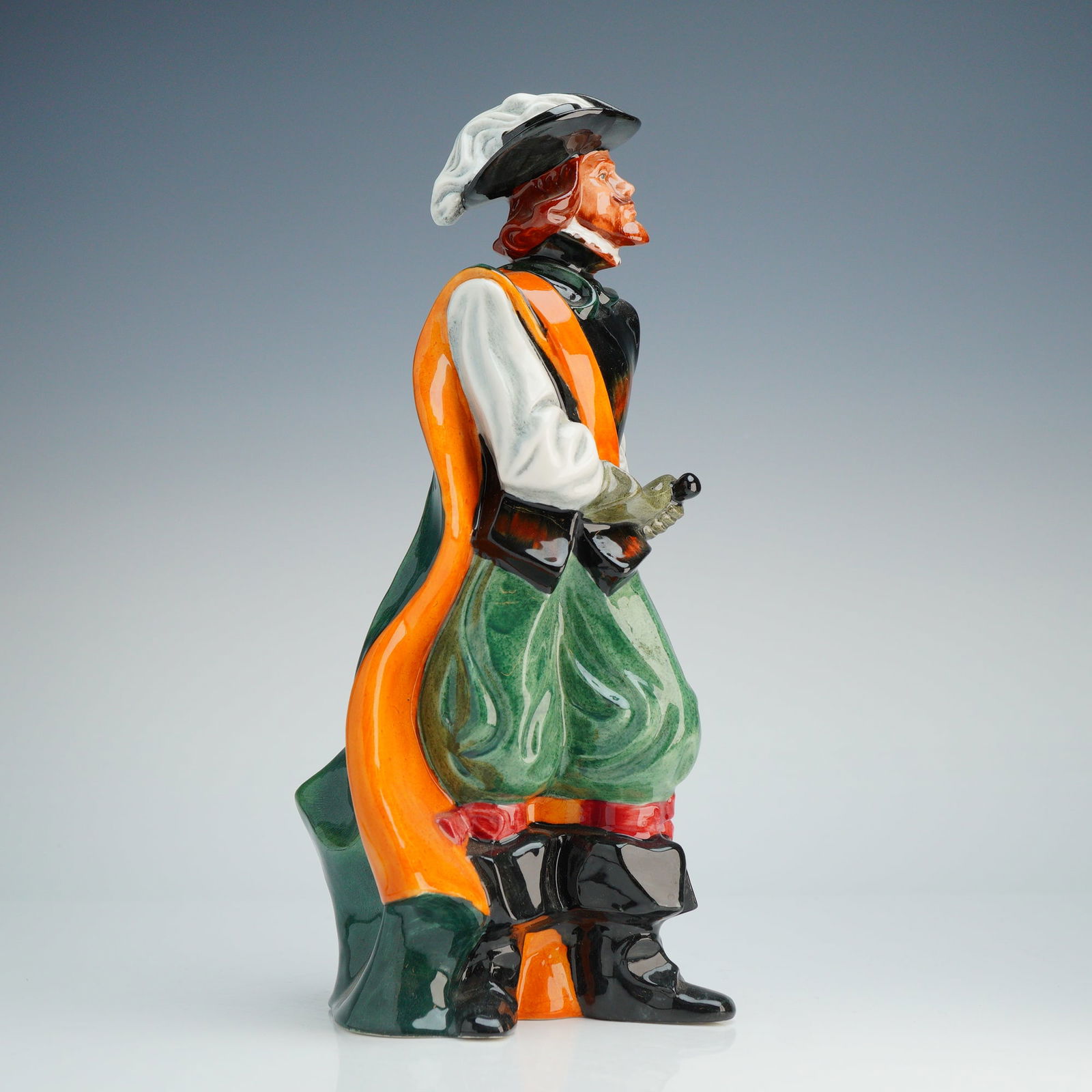 Royal Doulton Figurine Cavalier HN2716 (1 of 4)