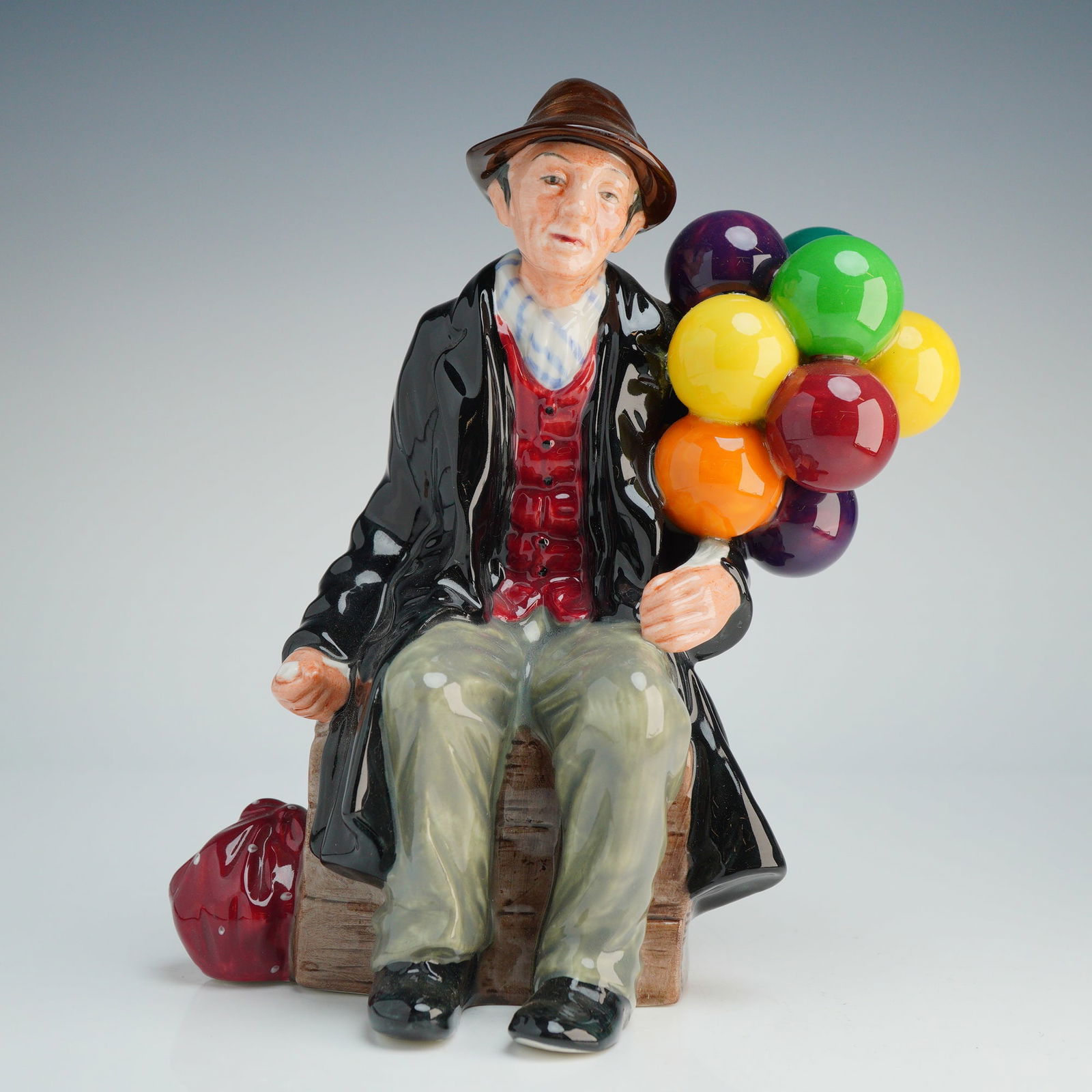 Royal Doulton Figurine The Balloon Man HN1954 (1 of 4)