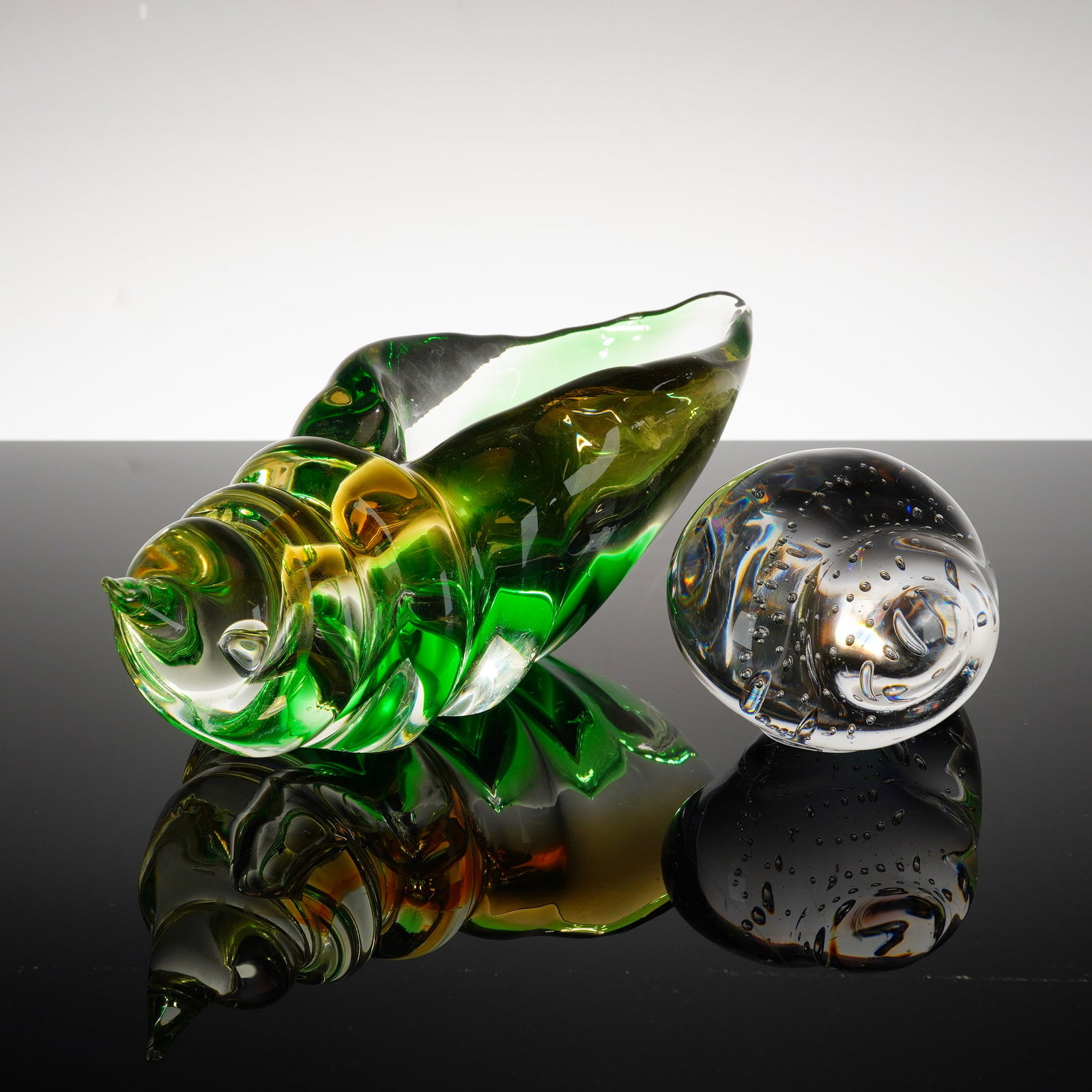 2pc Lorraine Art Glass Shell Motif Figurines (1 of 4)