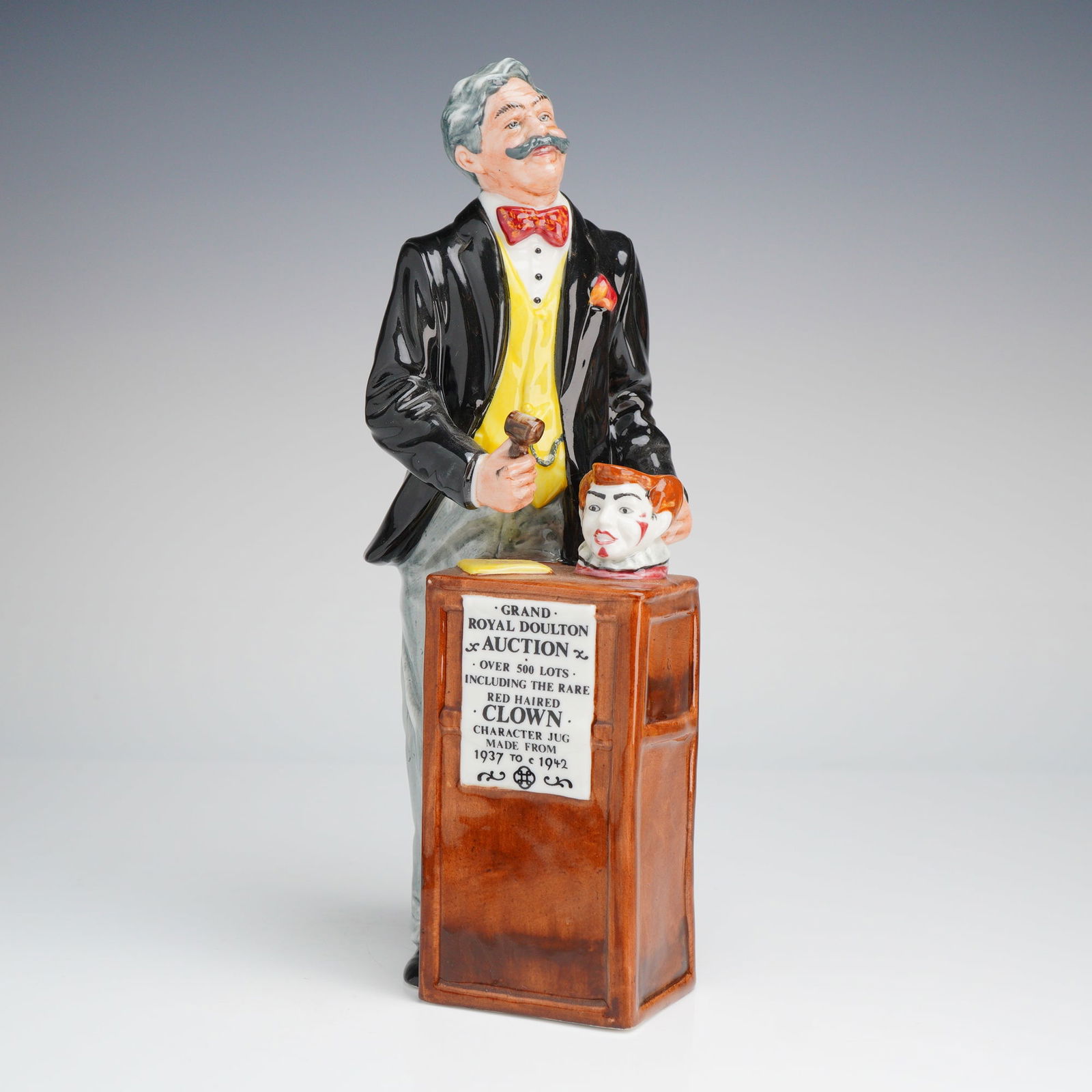 Royal Doulton Porcelain Figurine The Auctioneer HN2988 (1 of 4)