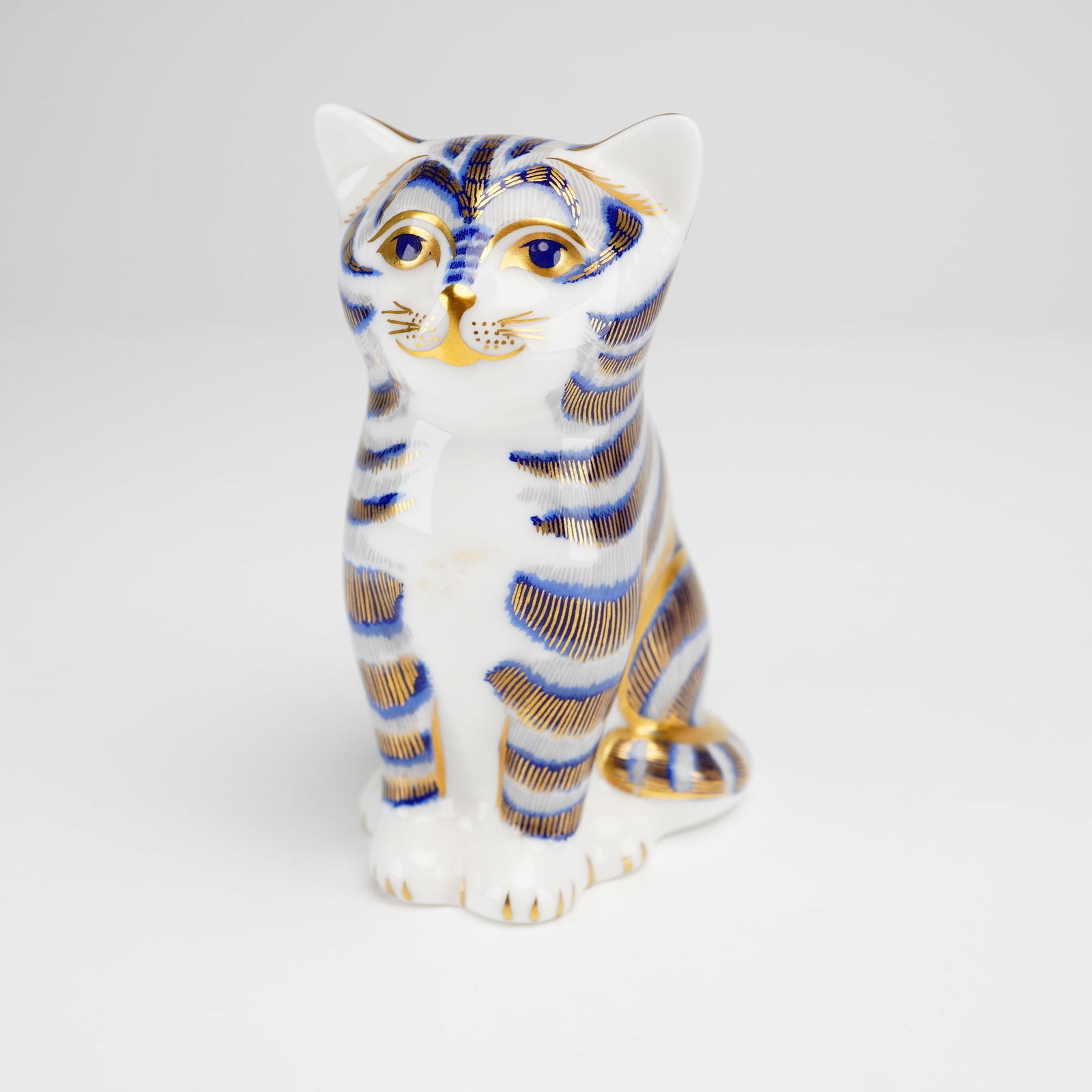 Royal Crown Derby Bone China Paperweight, Gray Kitten (1 of 4)