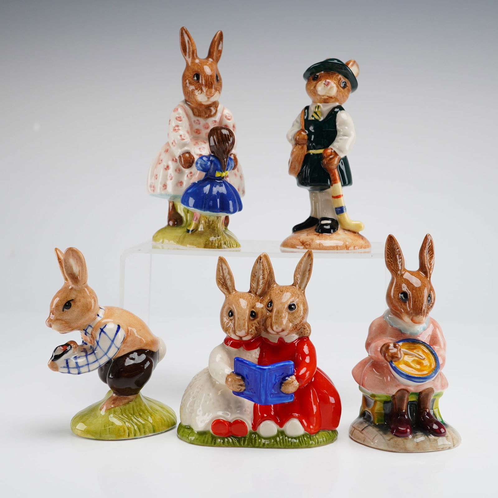 5pc Royal Doulton Bunnykins Figurines Playtime Partners Helping Mother (1 of 4)