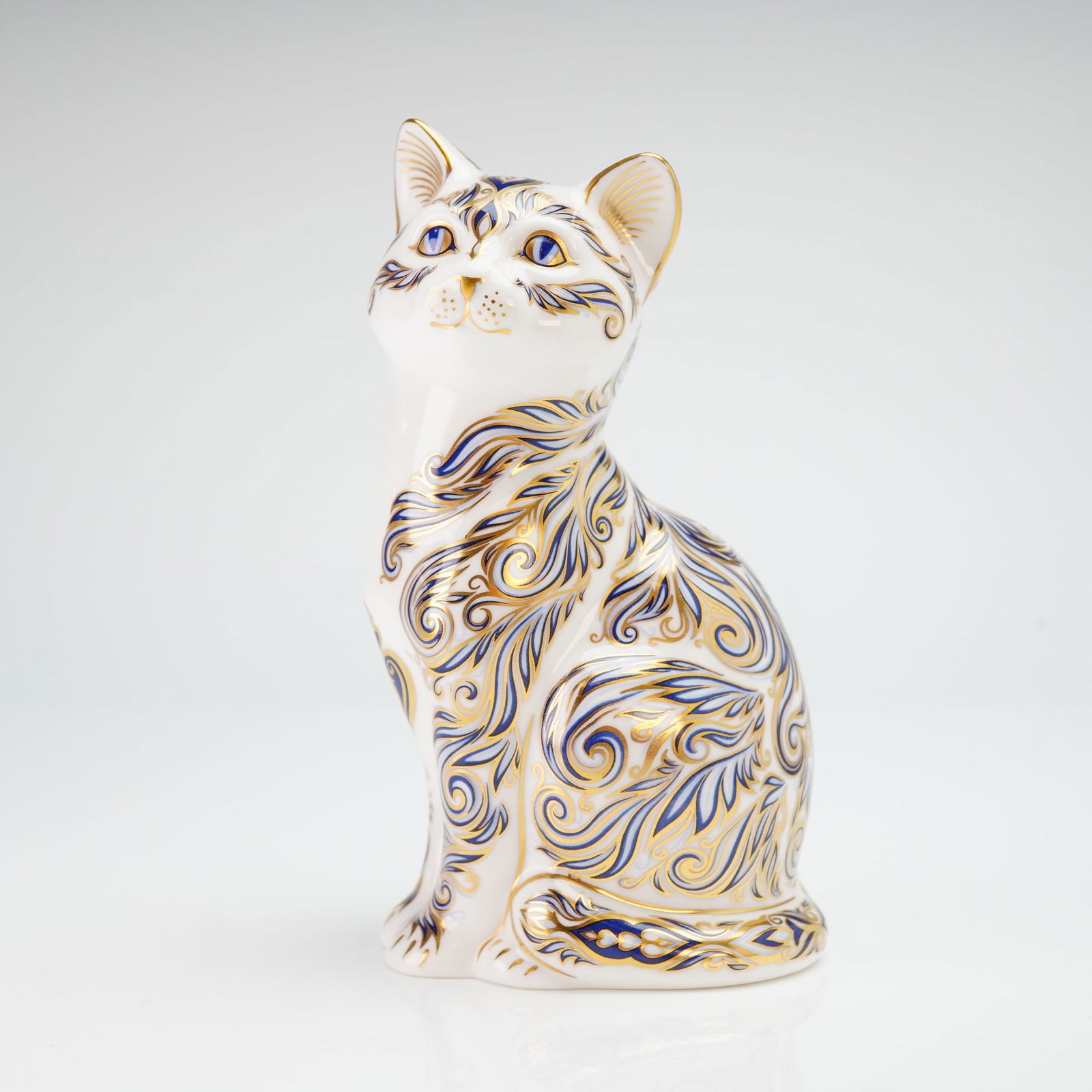 Royal Crown Derby Paperweight Majestic Cat (1 of 5)