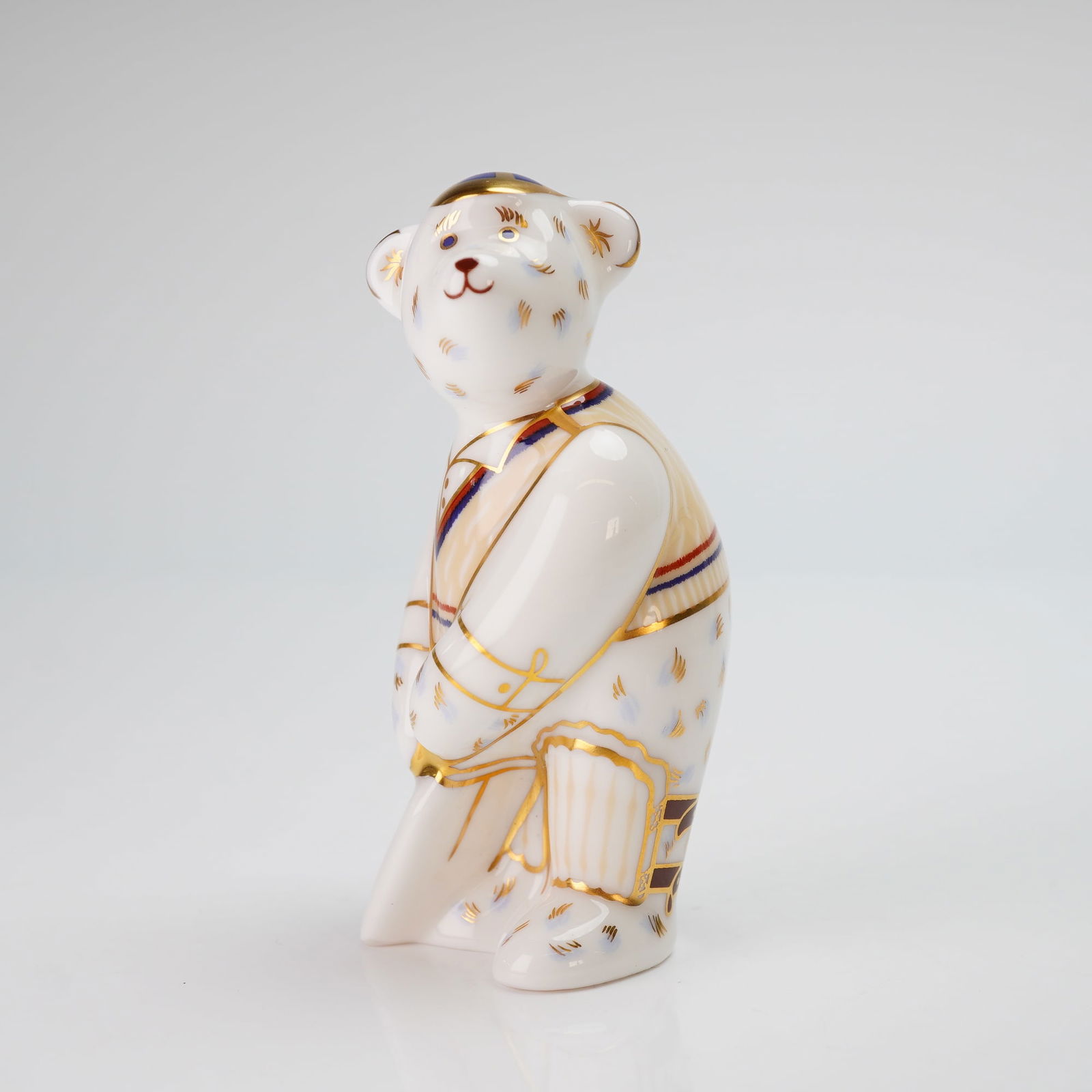 Royal Crown Derby Paperweight Mini Cricketer Bear (1 of 5)